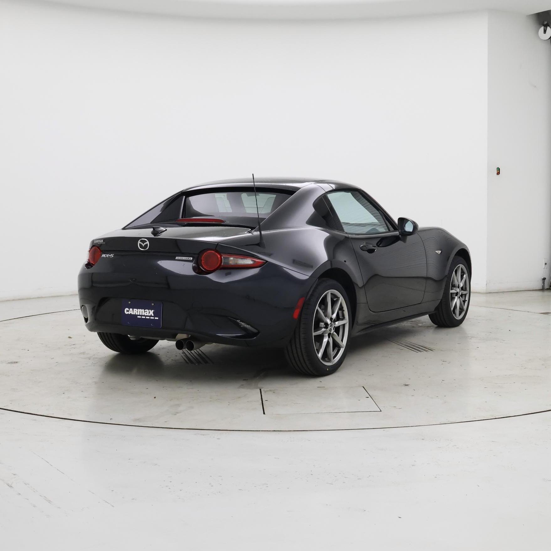 Thumbnail: 2022 Mazda MX-5 Miata - 8