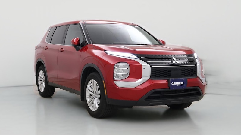 2022 Mitsubishi Outlander ES Hero Image