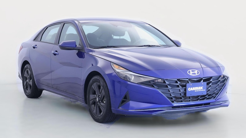 2022 Hyundai Elantra SEL Hero Image