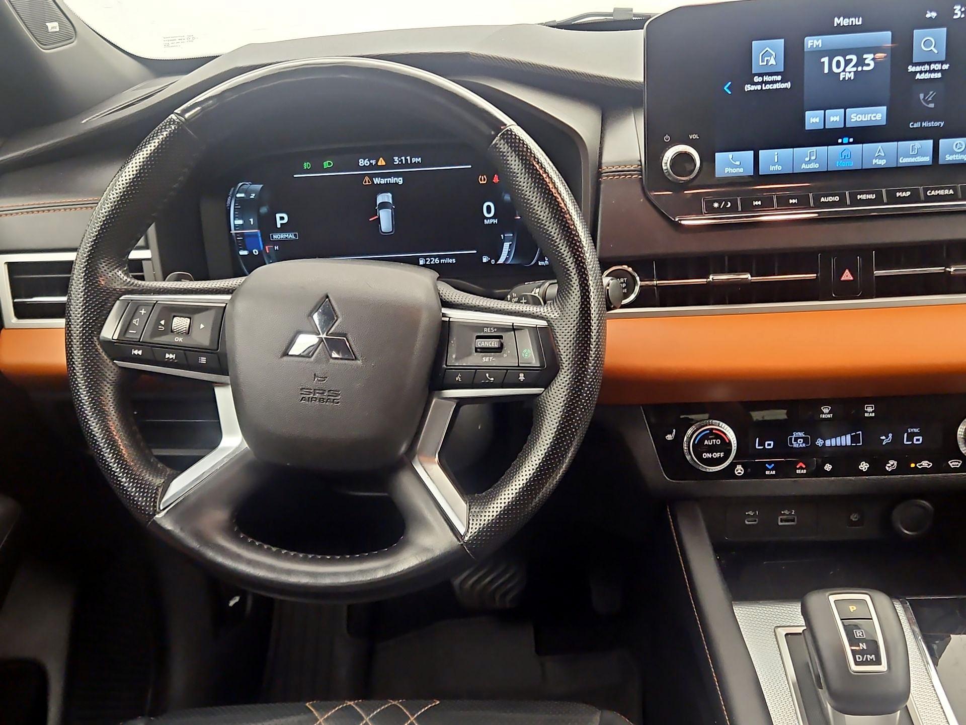 Thumbnail: 2022 Mitsubishi Outlander - 10