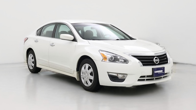 2014 Nissan Altima S Hero Image