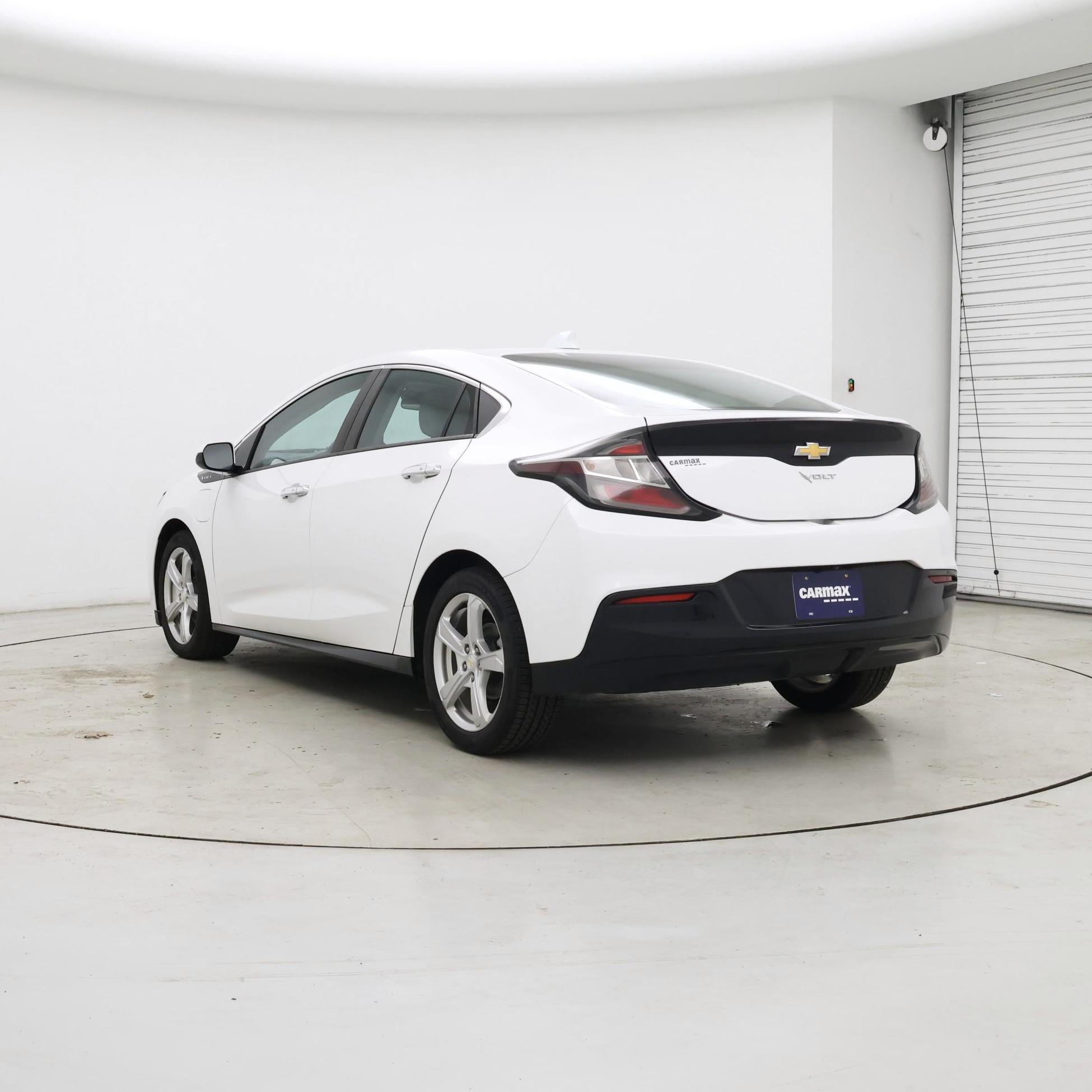Thumbnail: 2017 Chevrolet Volt - 2