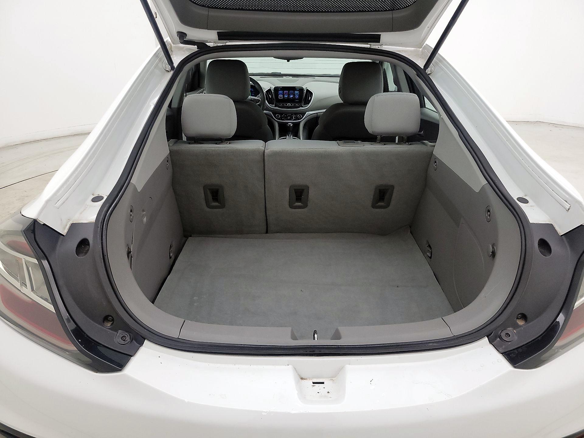 Thumbnail: 2017 Chevrolet Volt - 20
