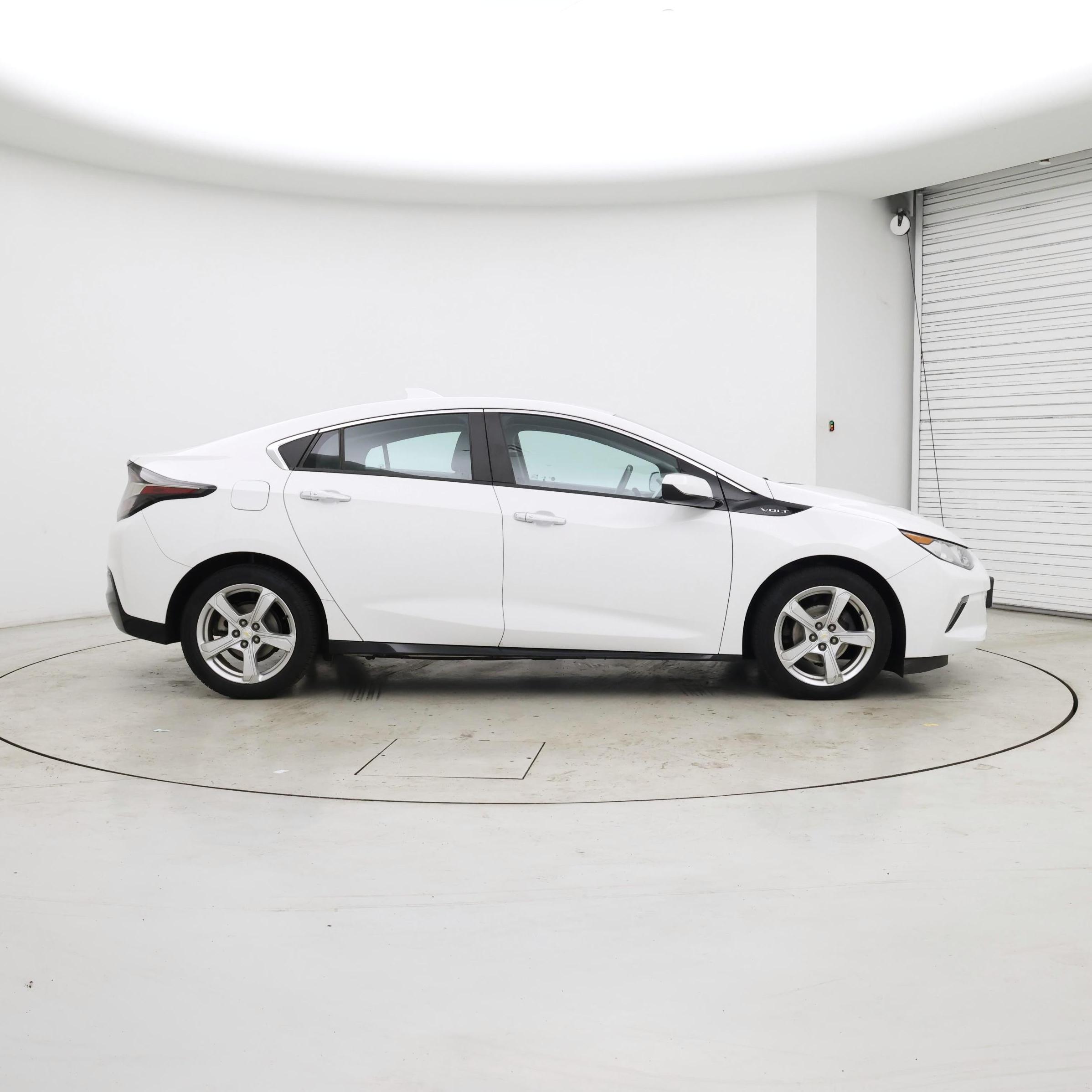 Thumbnail: 2017 Chevrolet Volt - 7