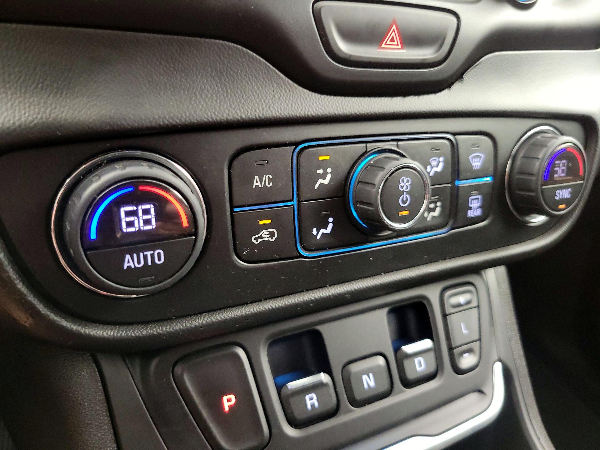 Thumbnail: 2019 GMC Terrain - 16
