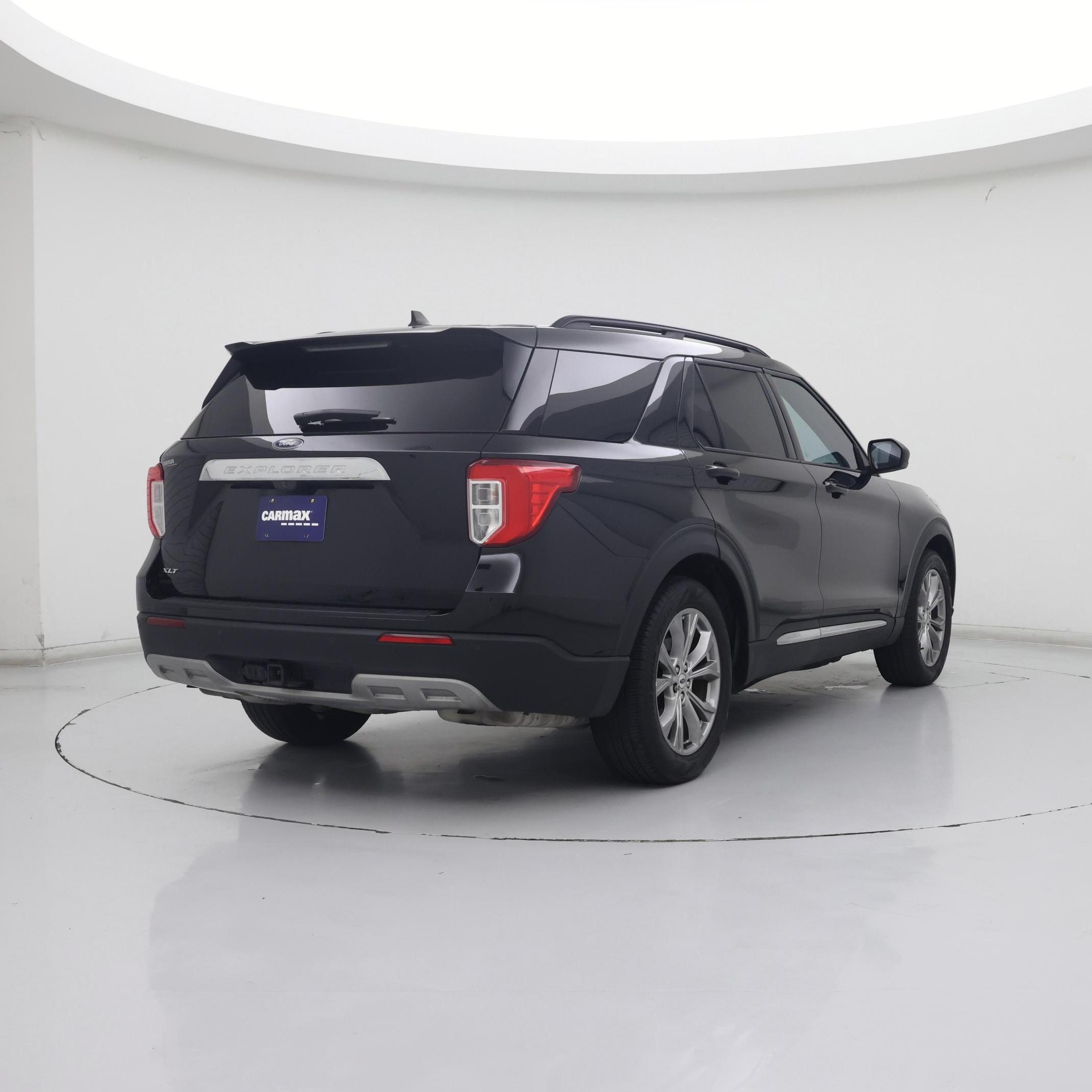 Thumbnail: 2022 Ford Explorer - 8