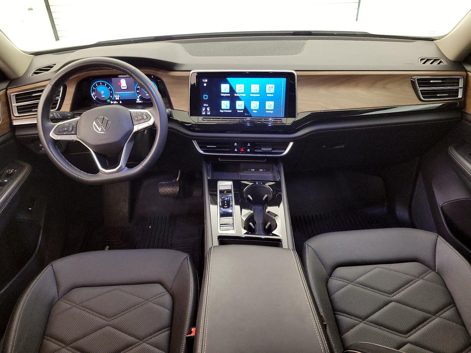 Thumbnail: 2024 Volkswagen Atlas - 9
