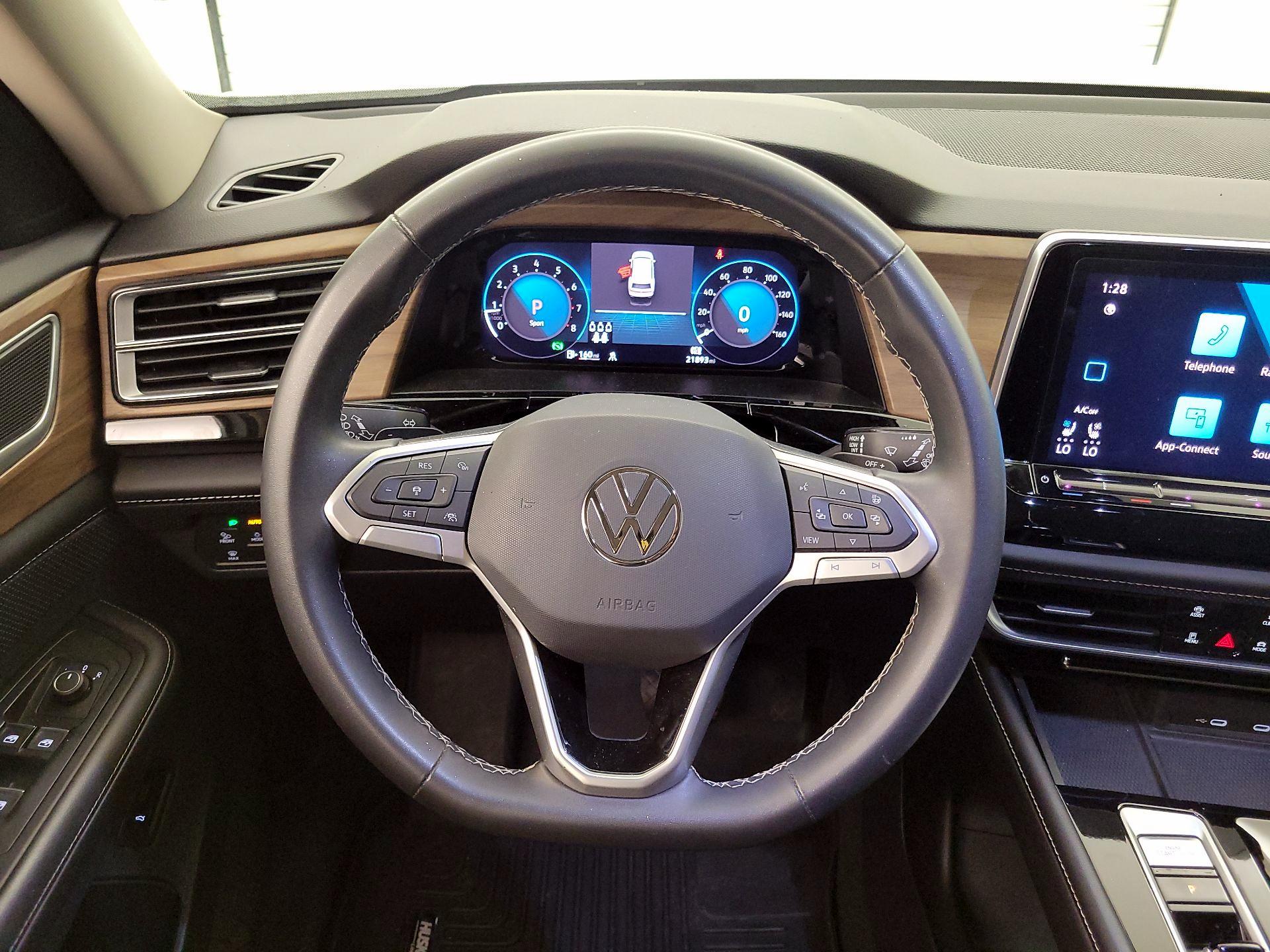 Thumbnail: 2024 Volkswagen Atlas - 10