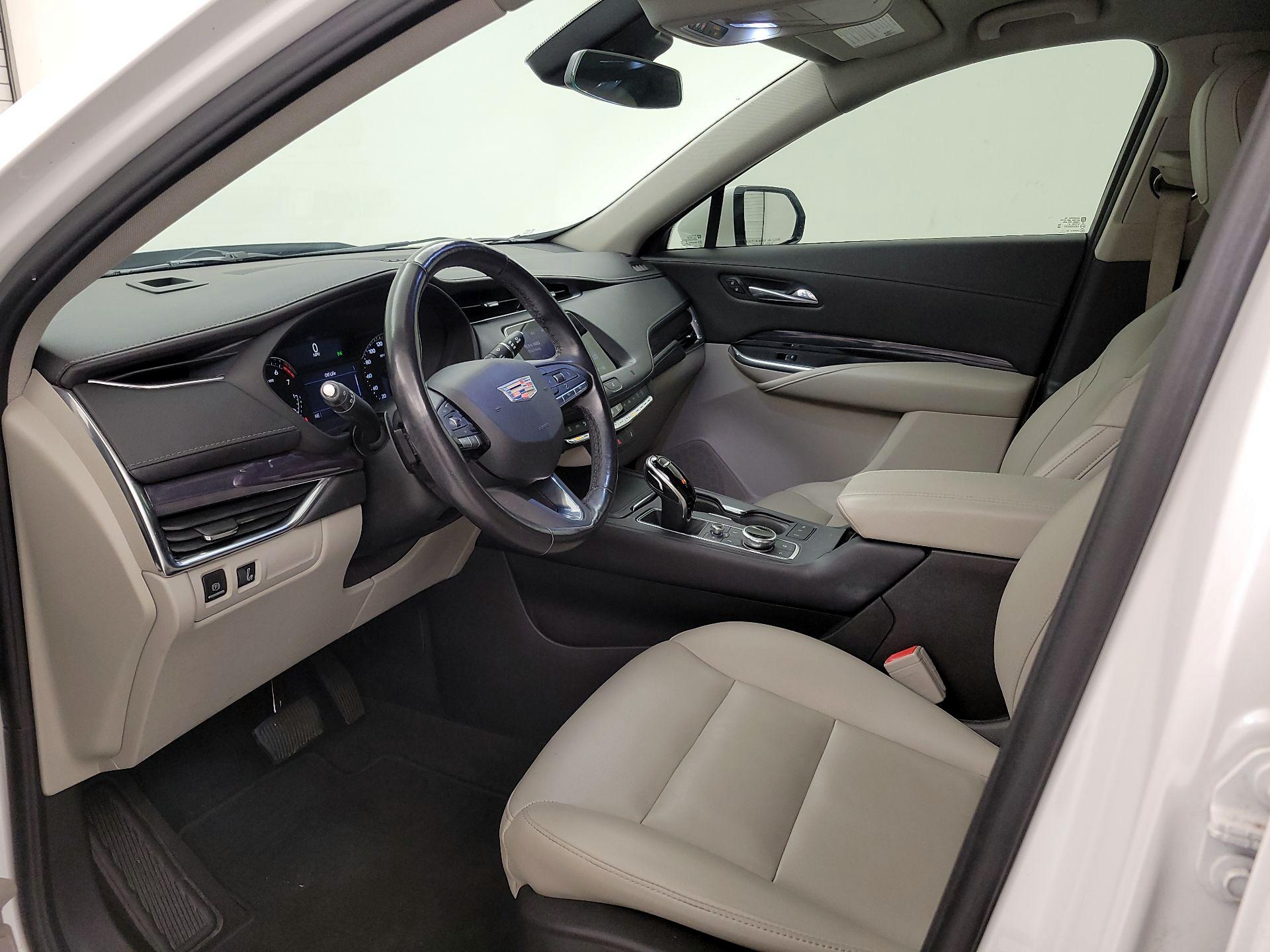 Thumbnail: 2021 Cadillac XT4 - 11