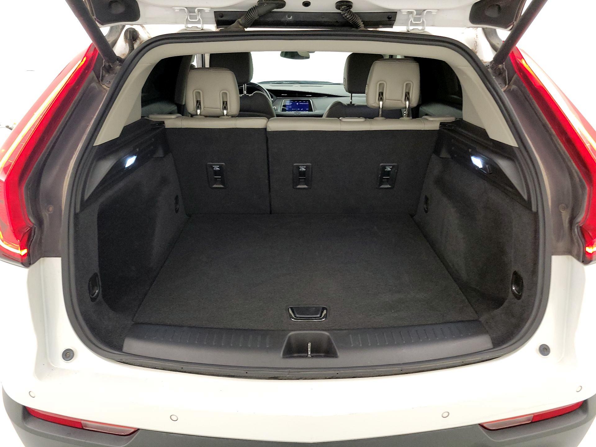 Thumbnail: 2021 Cadillac XT4 - 20