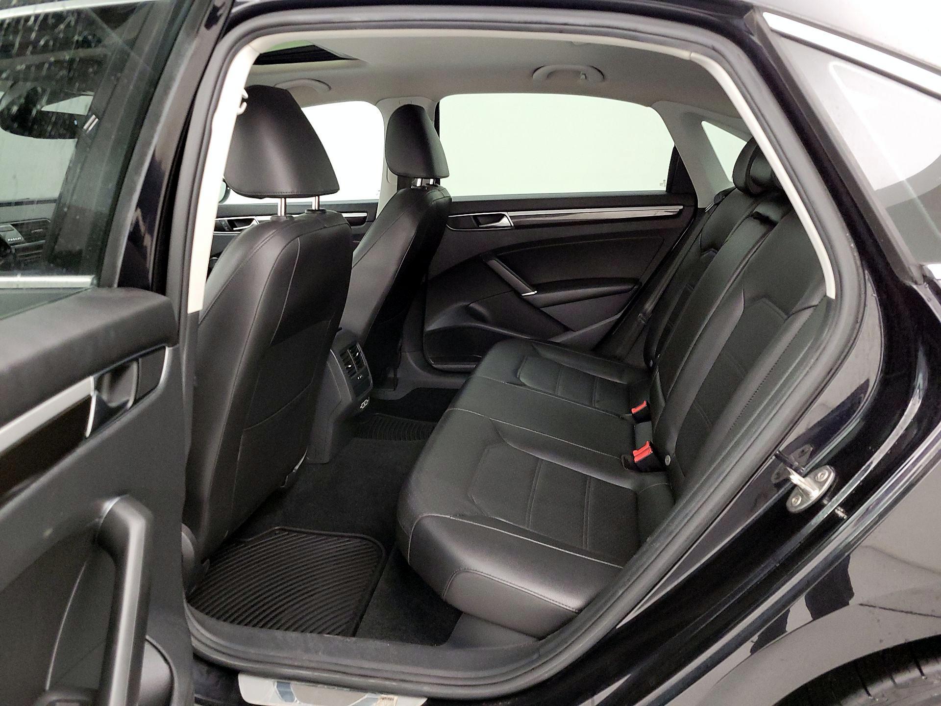 Thumbnail: 2019 Volkswagen Passat - 20