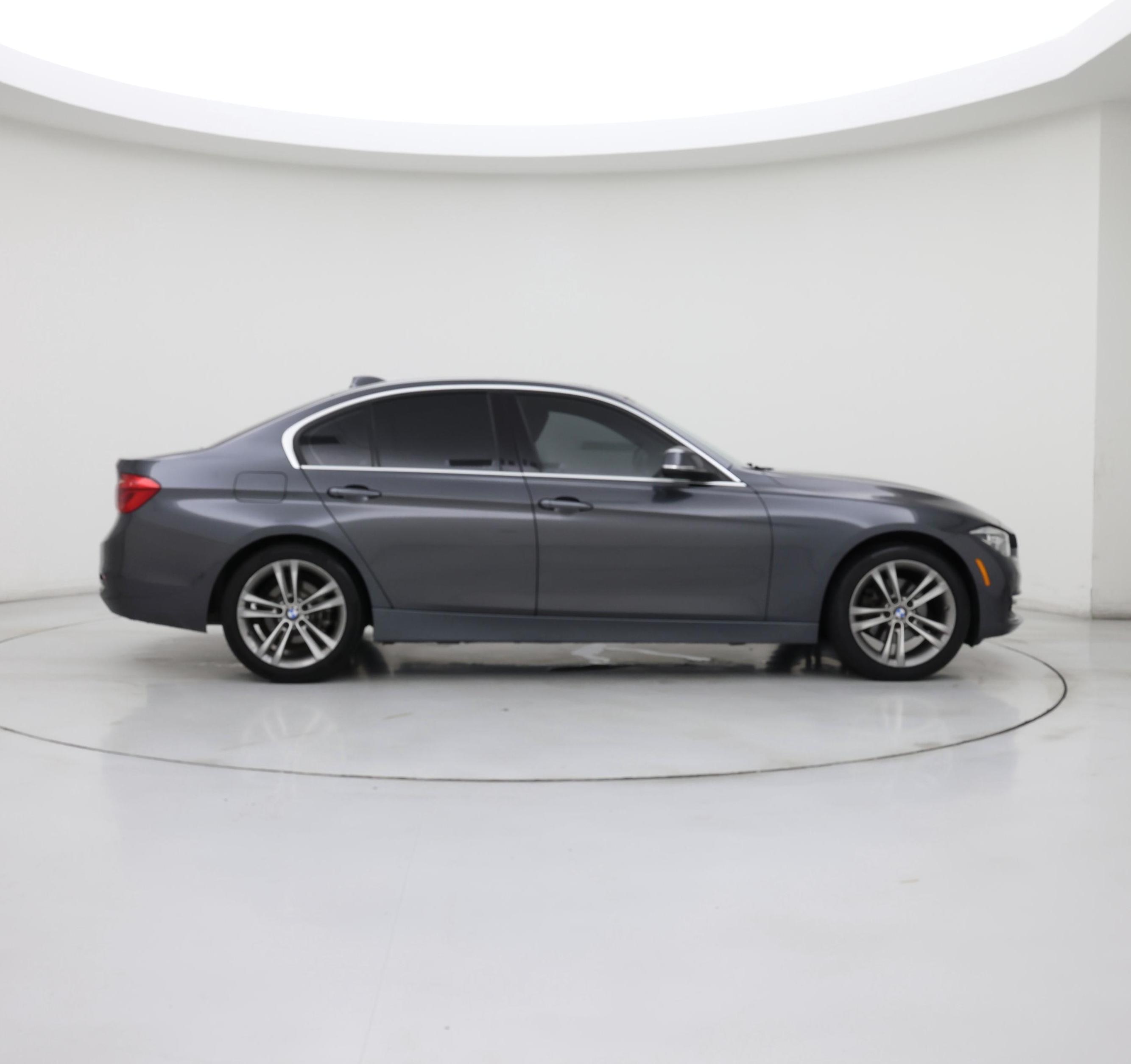 Thumbnail: 2018 BMW 3 Series - 7