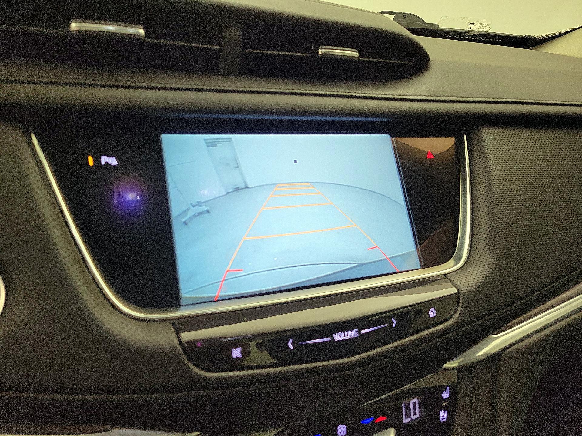Thumbnail: 2017 Cadillac XT5 - 15
