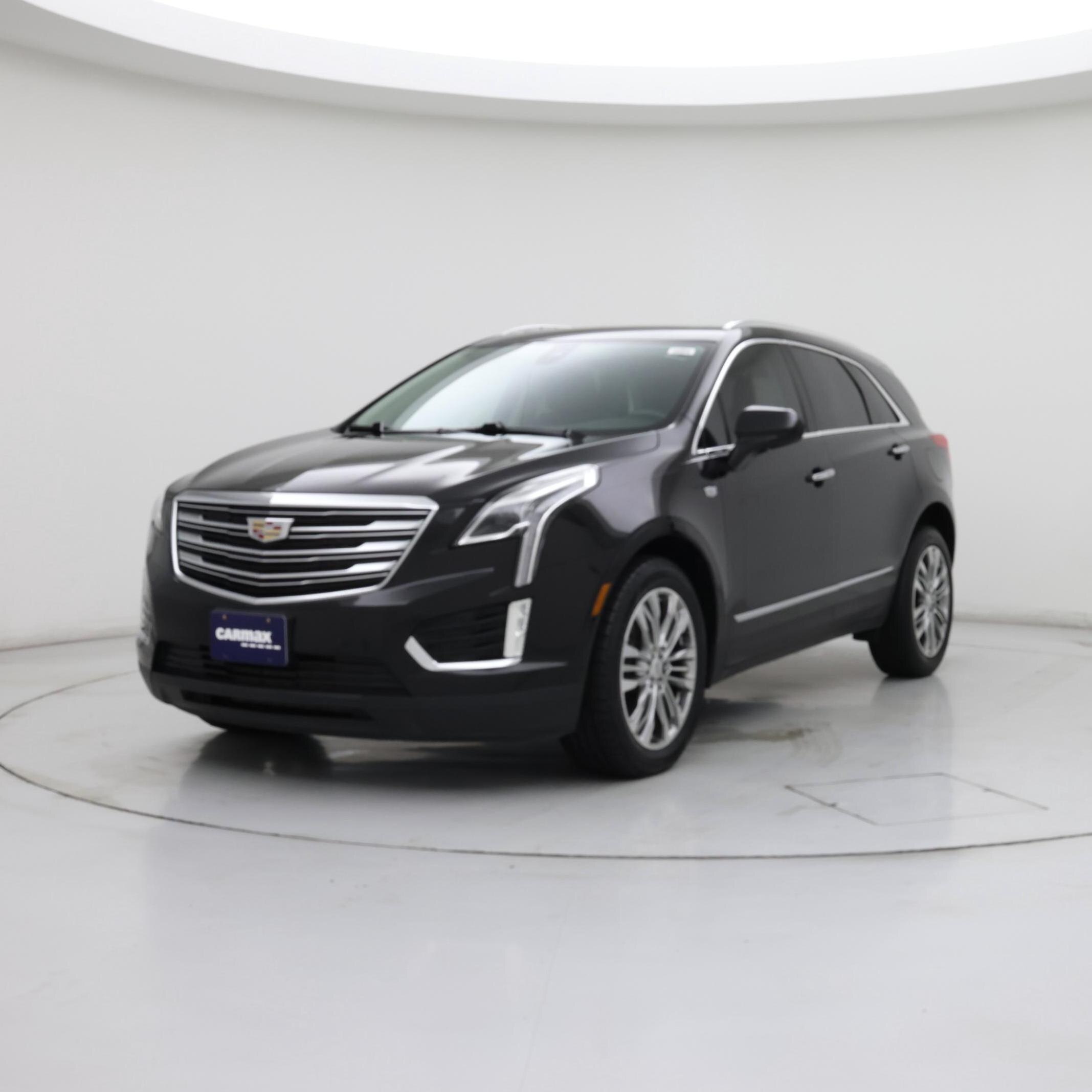 Thumbnail: 2017 Cadillac XT5 - 4