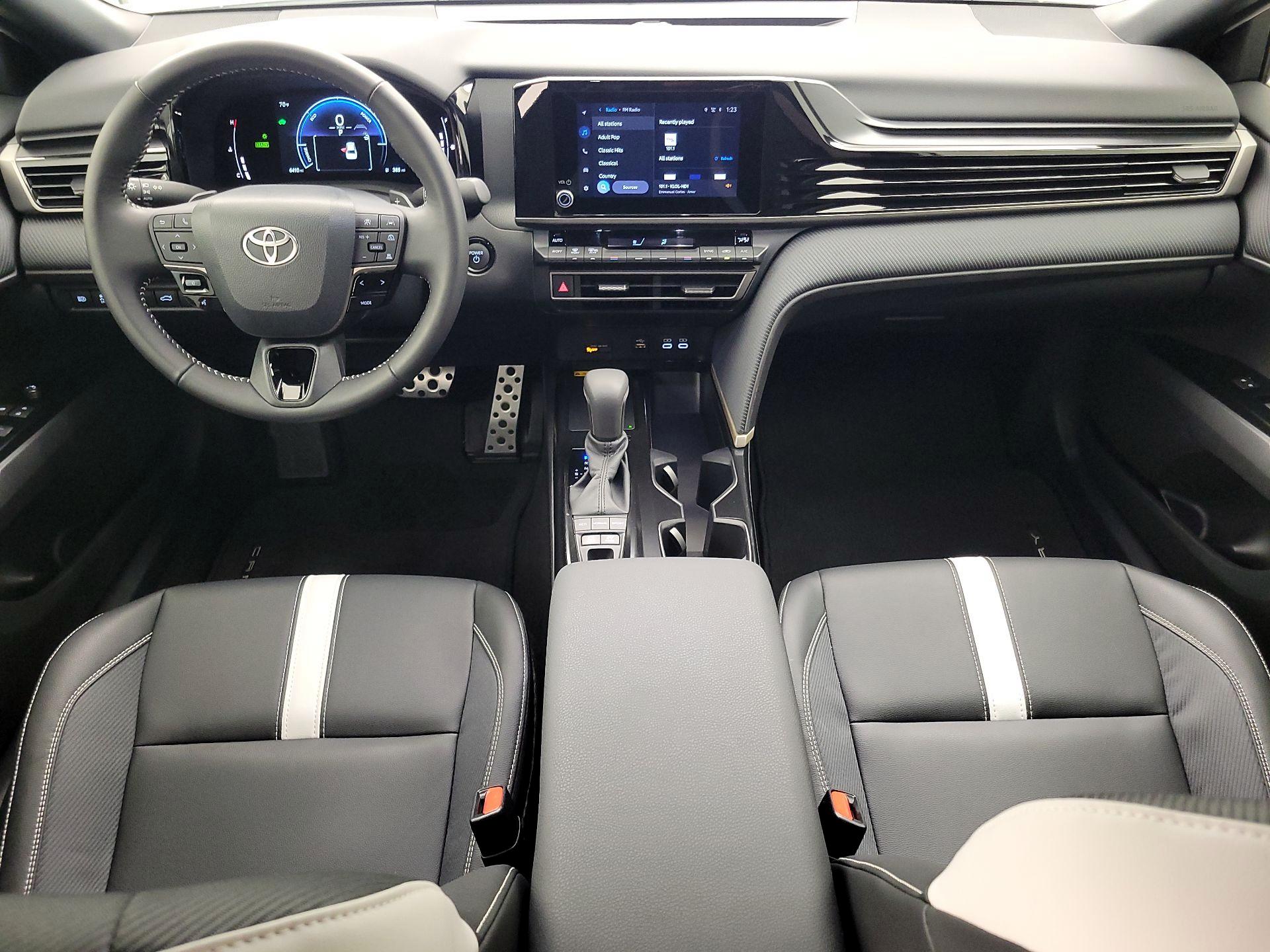 Thumbnail: 2025 Toyota Camry - 9