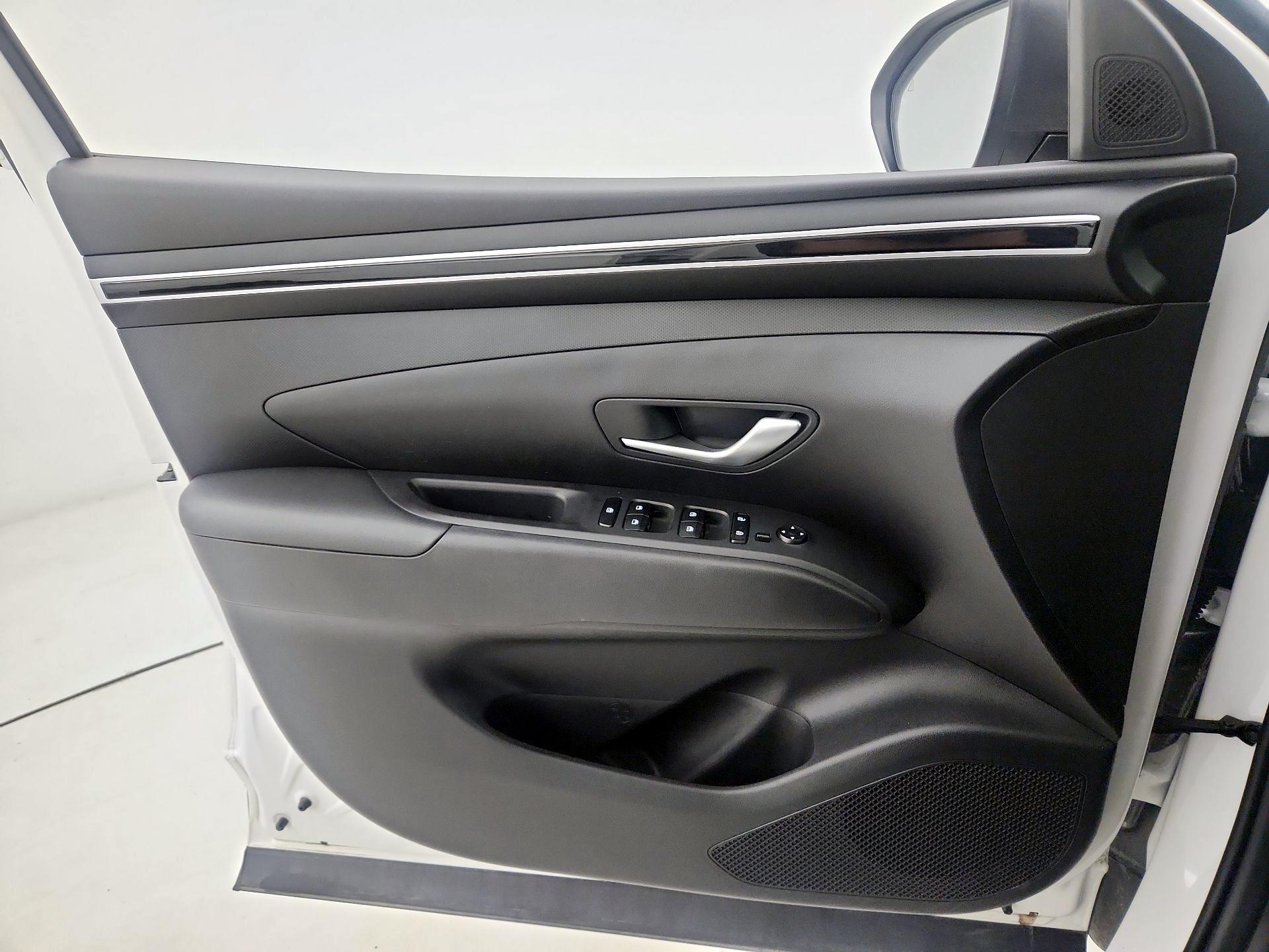 Thumbnail: 2023 Hyundai Tucson - 12