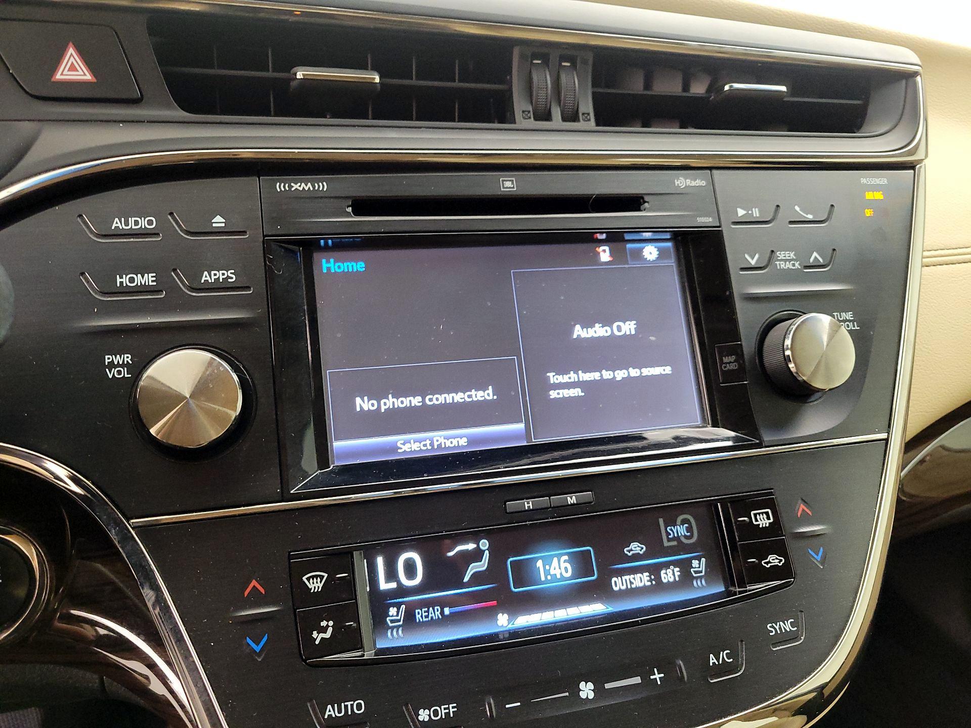 Thumbnail: 2015 Toyota Avalon - 16