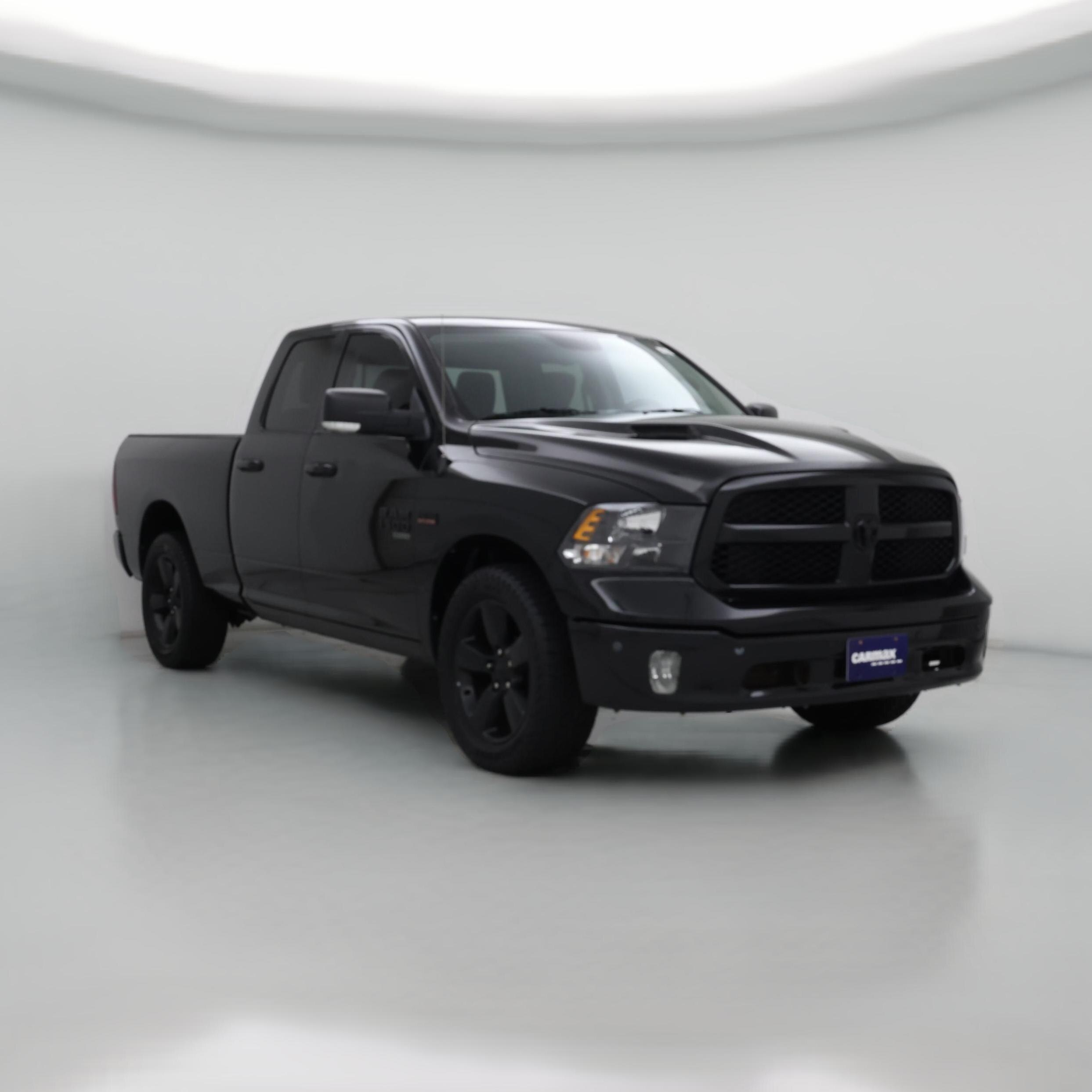 Thumbnail: 2019 RAM 1500 Classic - 1