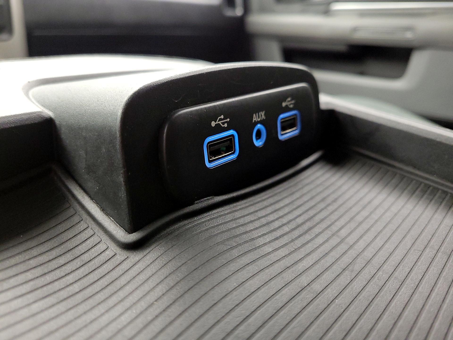 Thumbnail: 2019 RAM 1500 Classic - 18