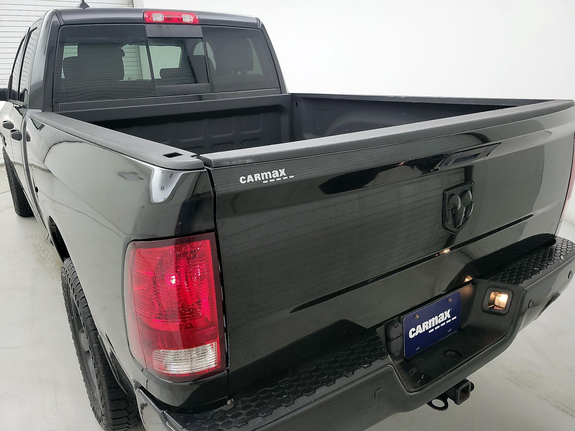Thumbnail: 2019 RAM 1500 Classic - 20