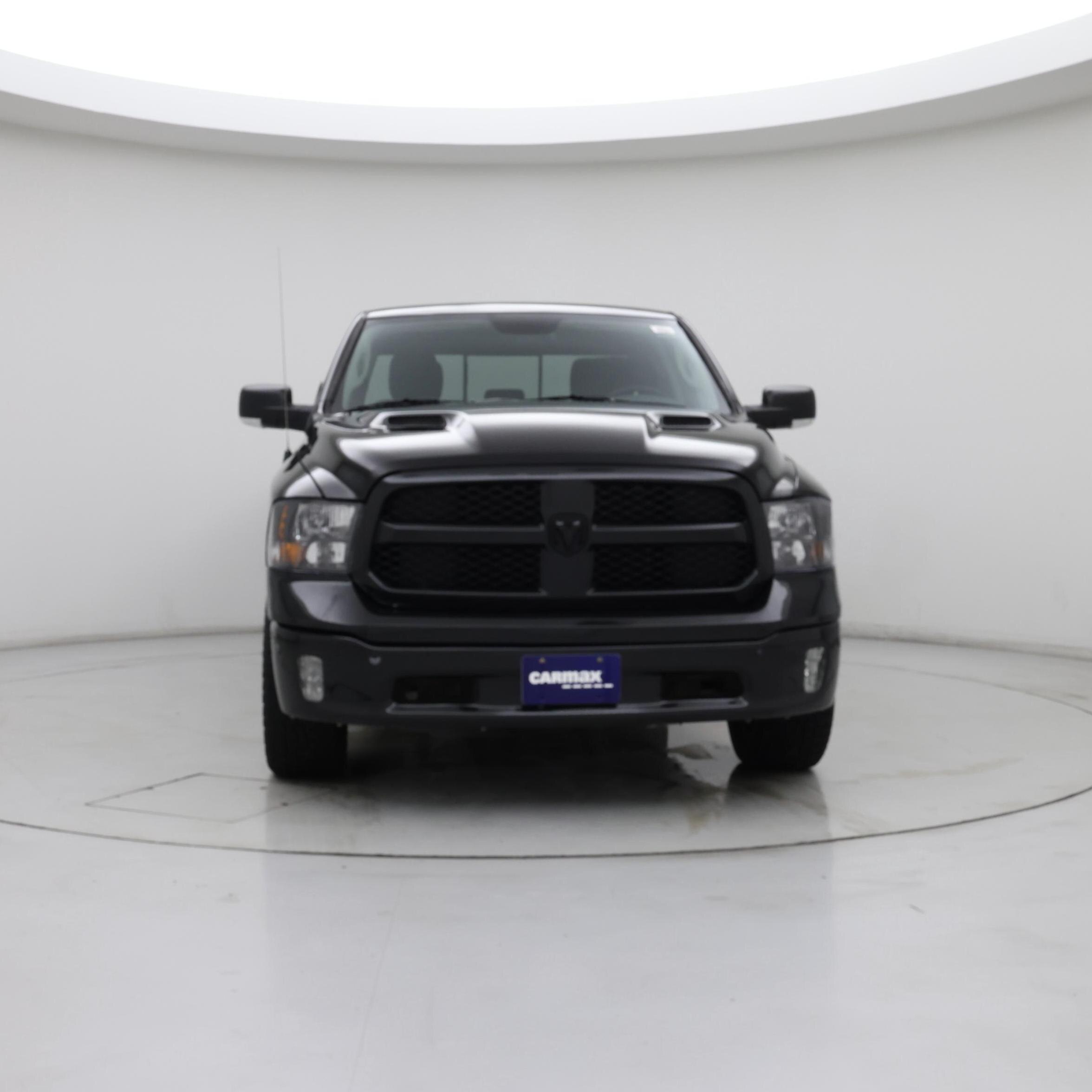 Thumbnail: 2019 RAM 1500 Classic - 5