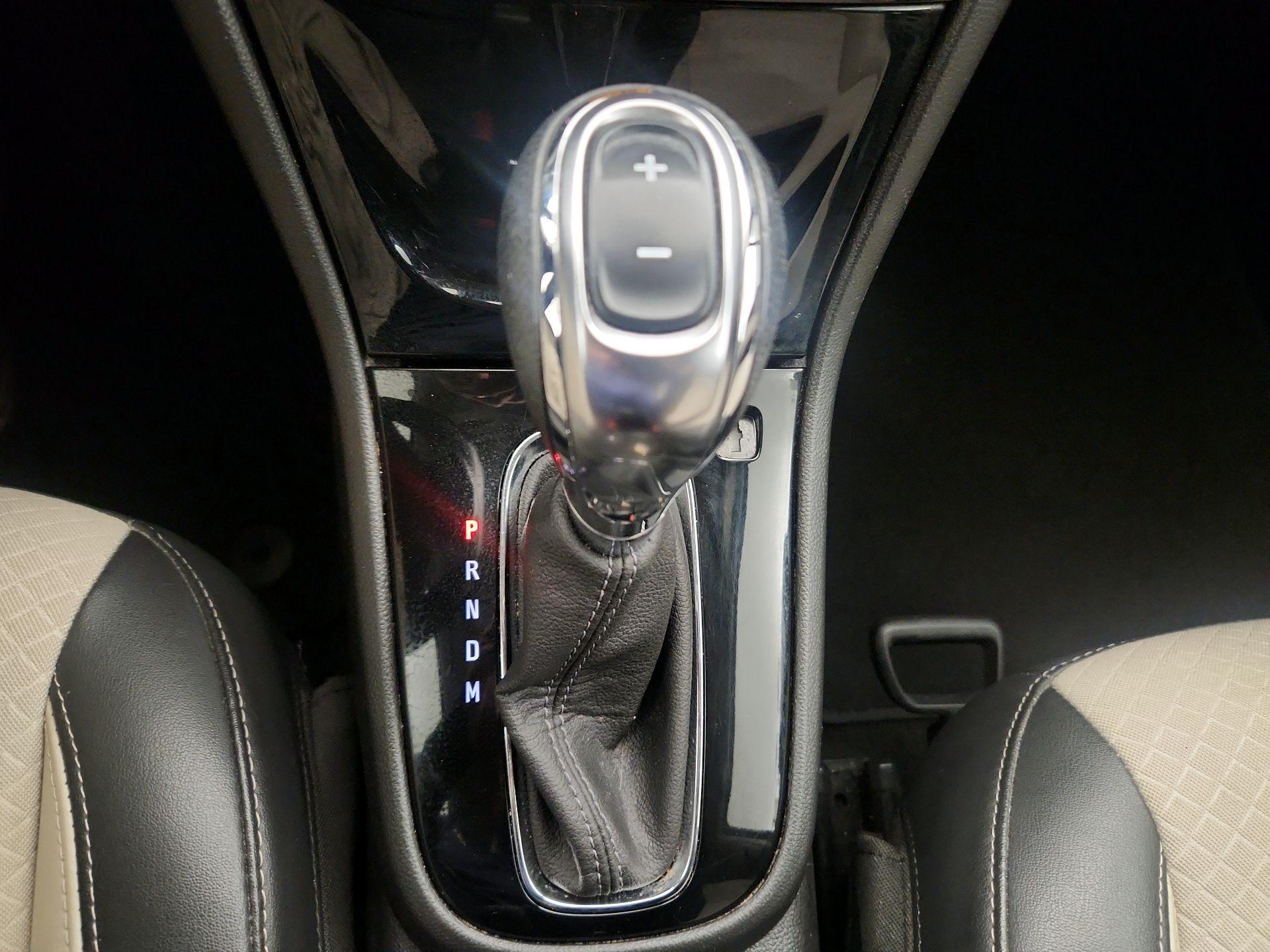 Thumbnail: 2019 Buick Encore - 17