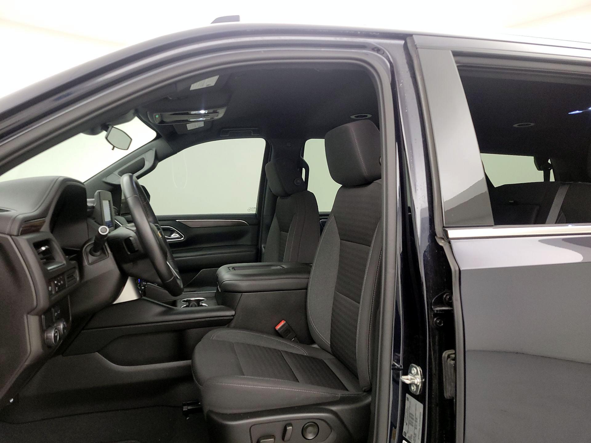 Thumbnail: 2023 Chevrolet Tahoe - 11