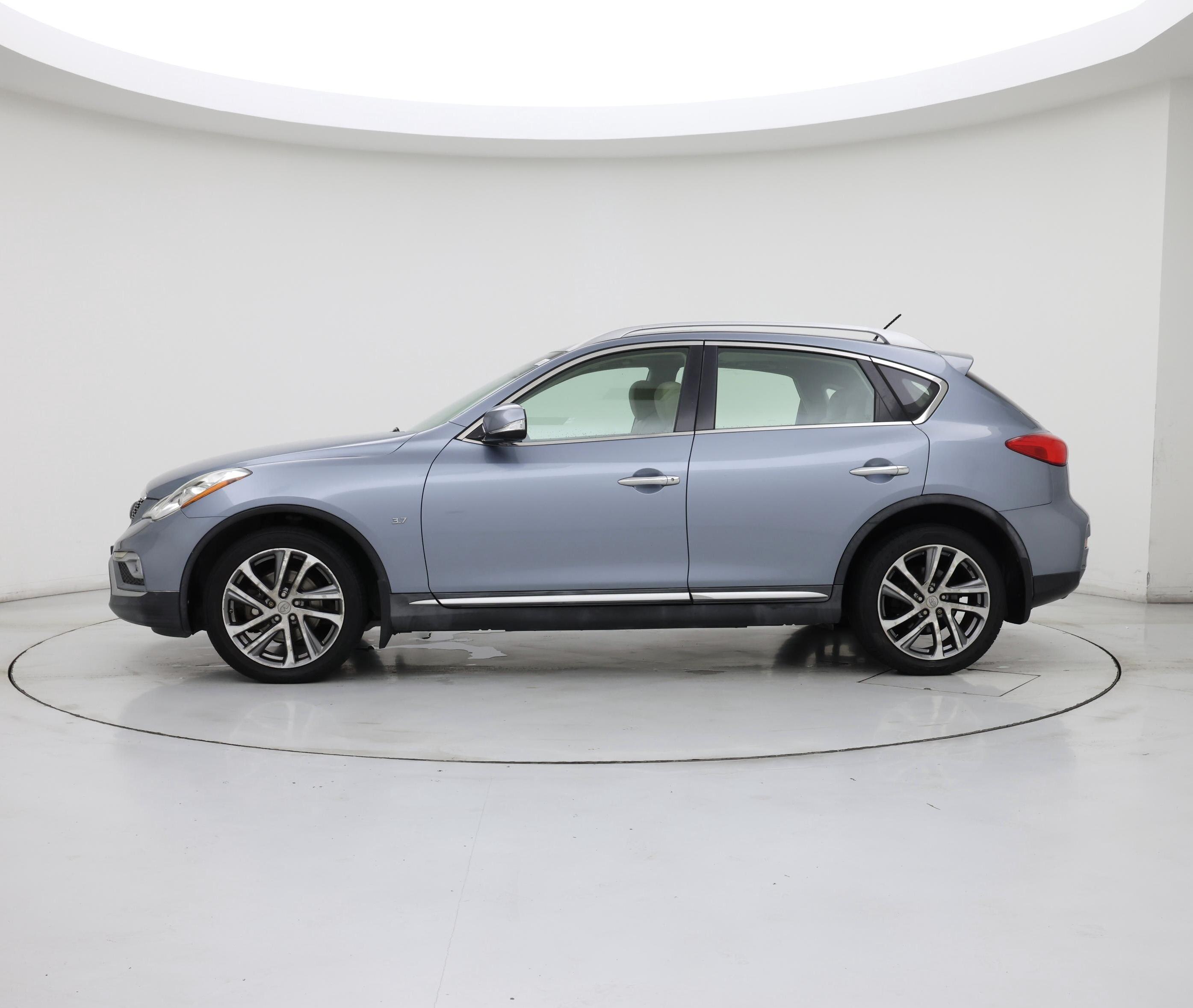 Thumbnail: 2017 INFINITI QX50 - 3