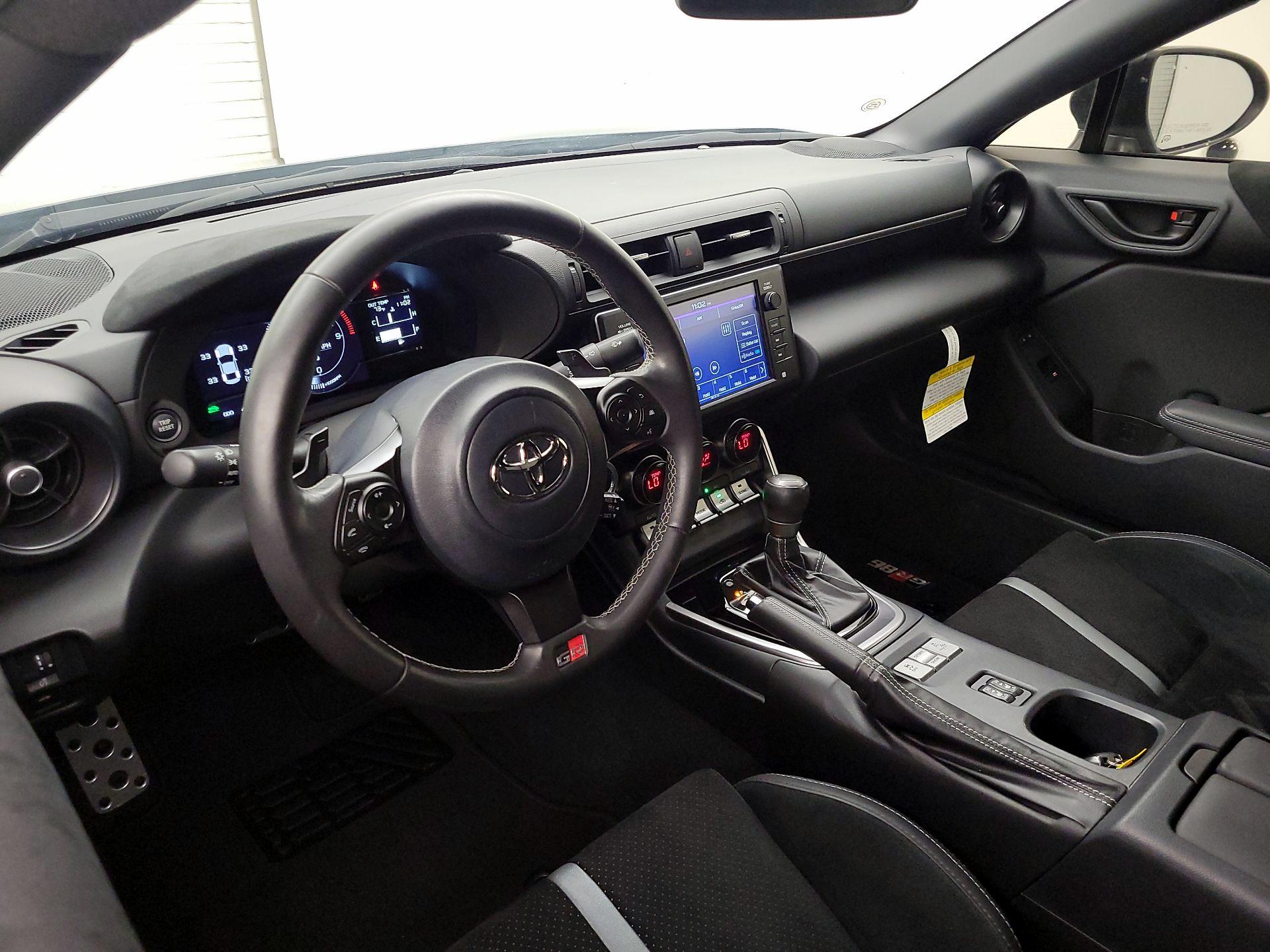 Thumbnail: 2024 Toyota GR86 - 9