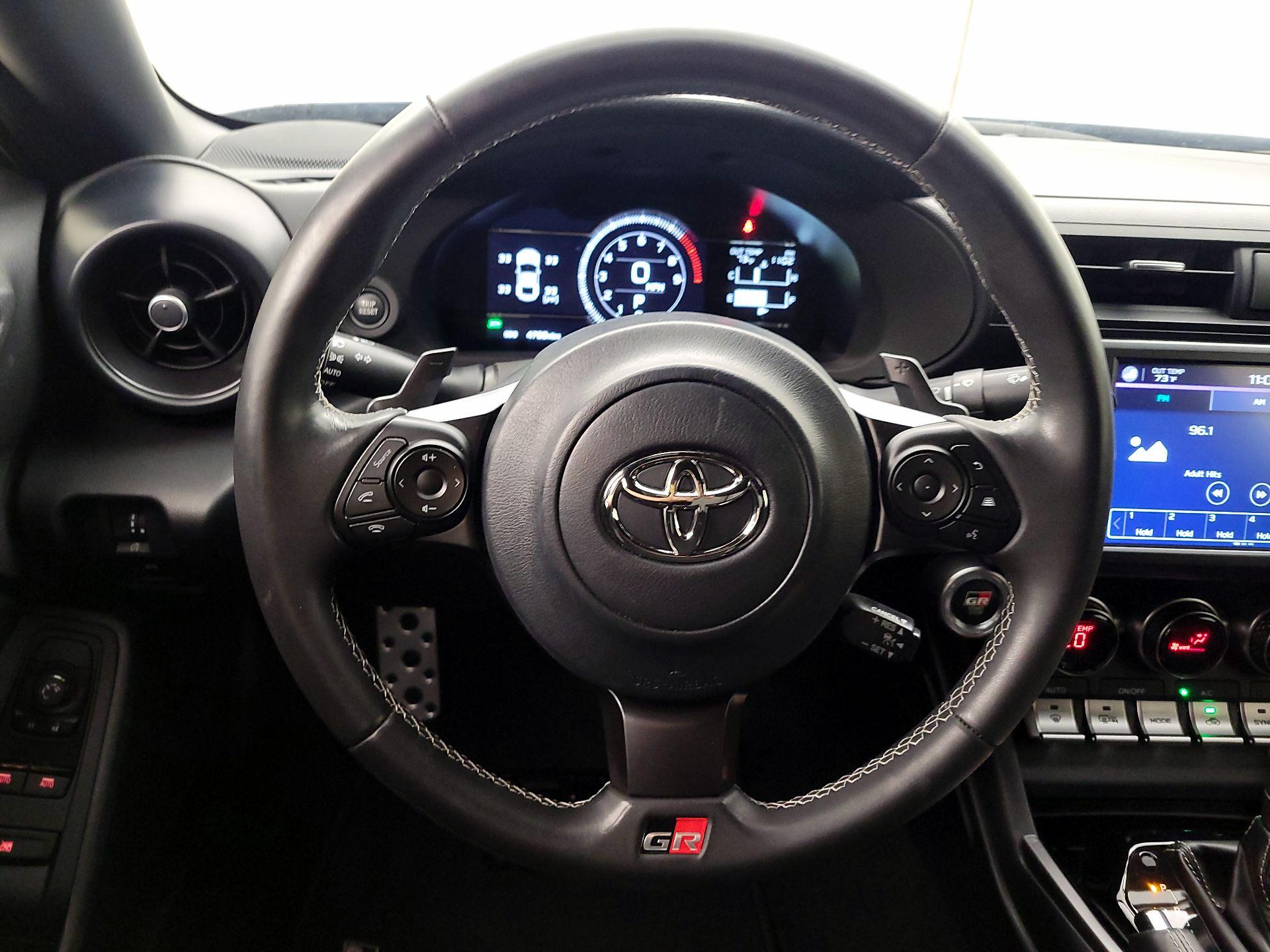 Thumbnail: 2024 Toyota GR86 - 10