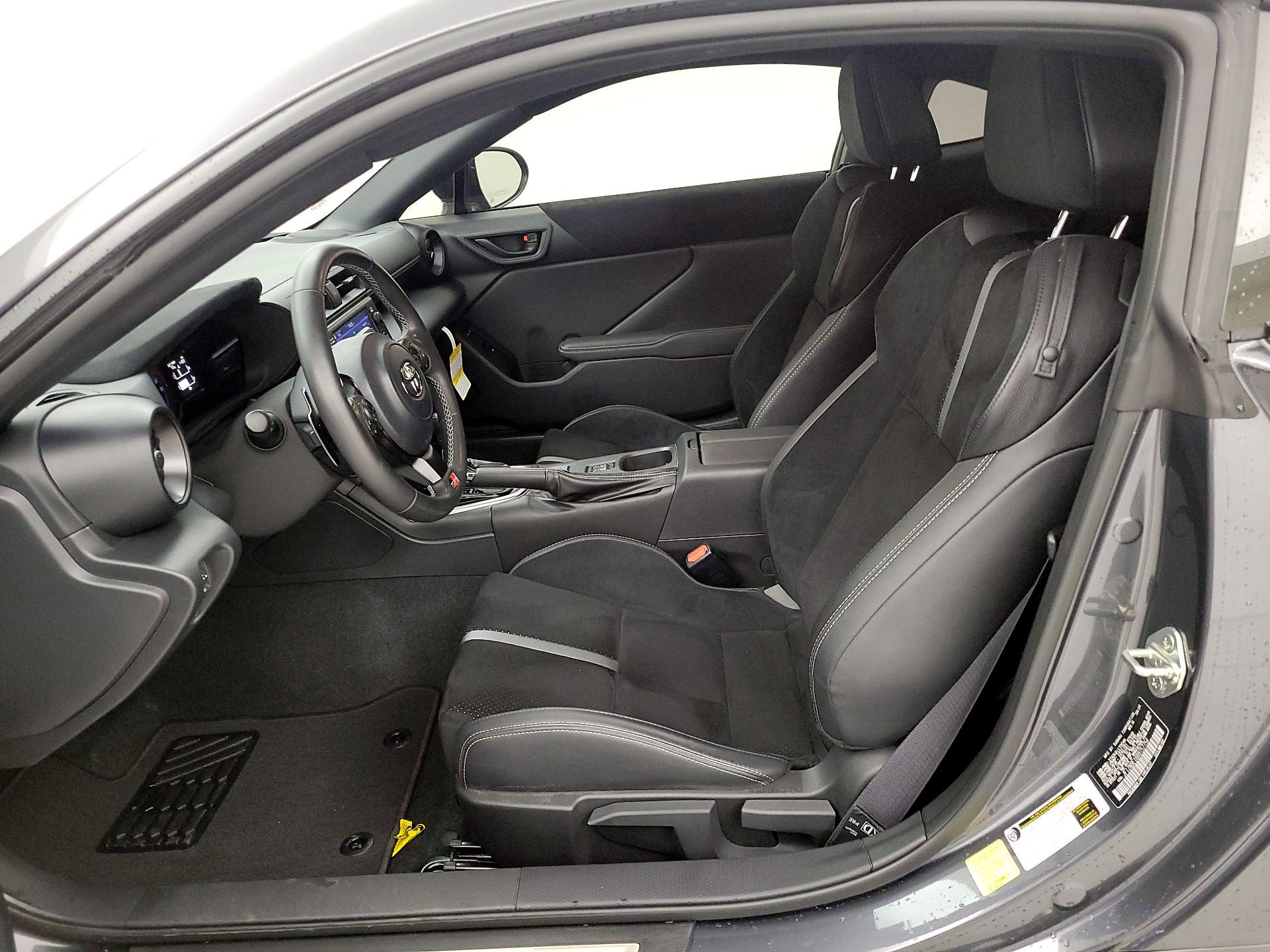 Thumbnail: 2024 Toyota GR86 - 11
