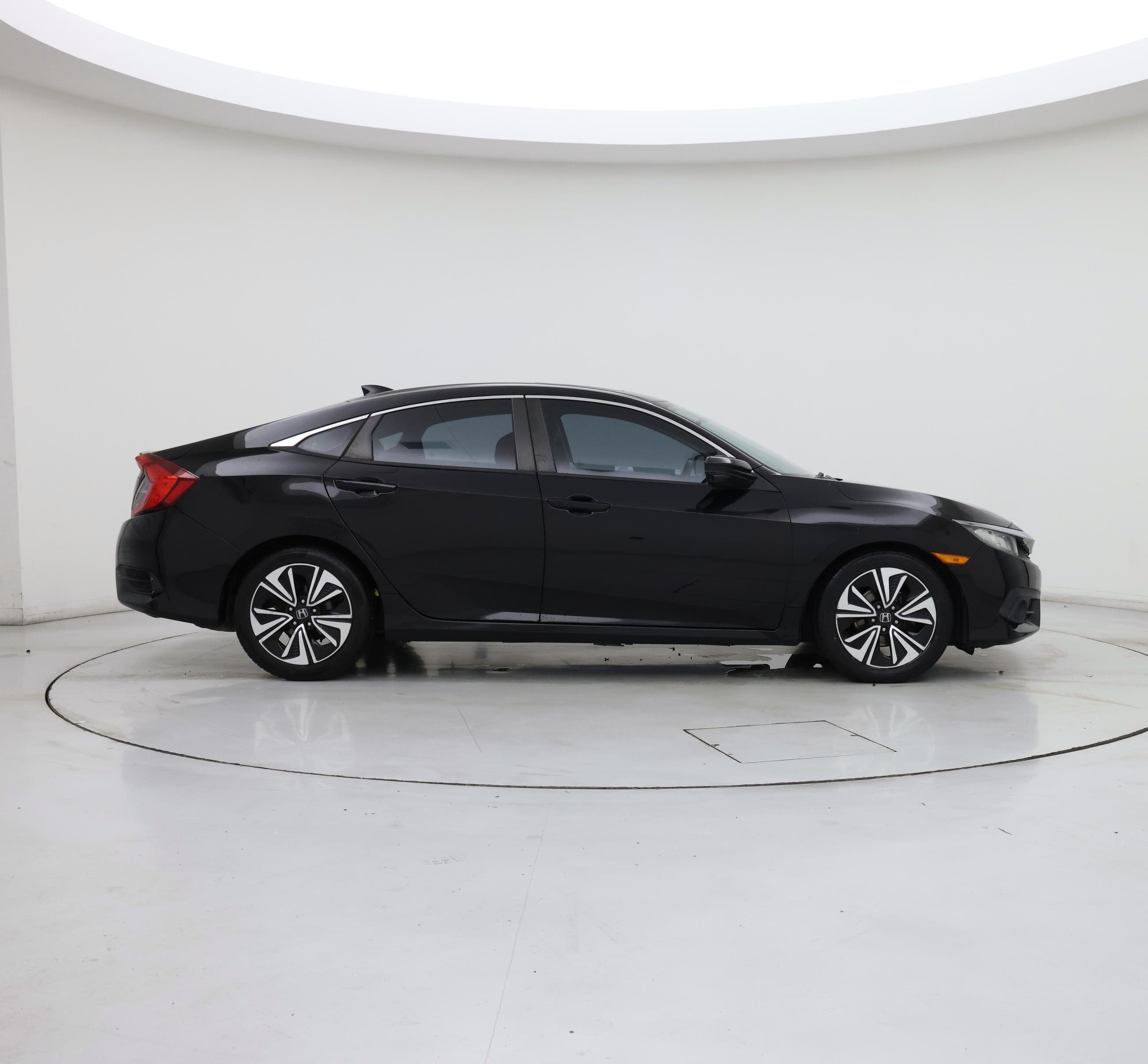 Thumbnail: 2016 Honda Civic - 7