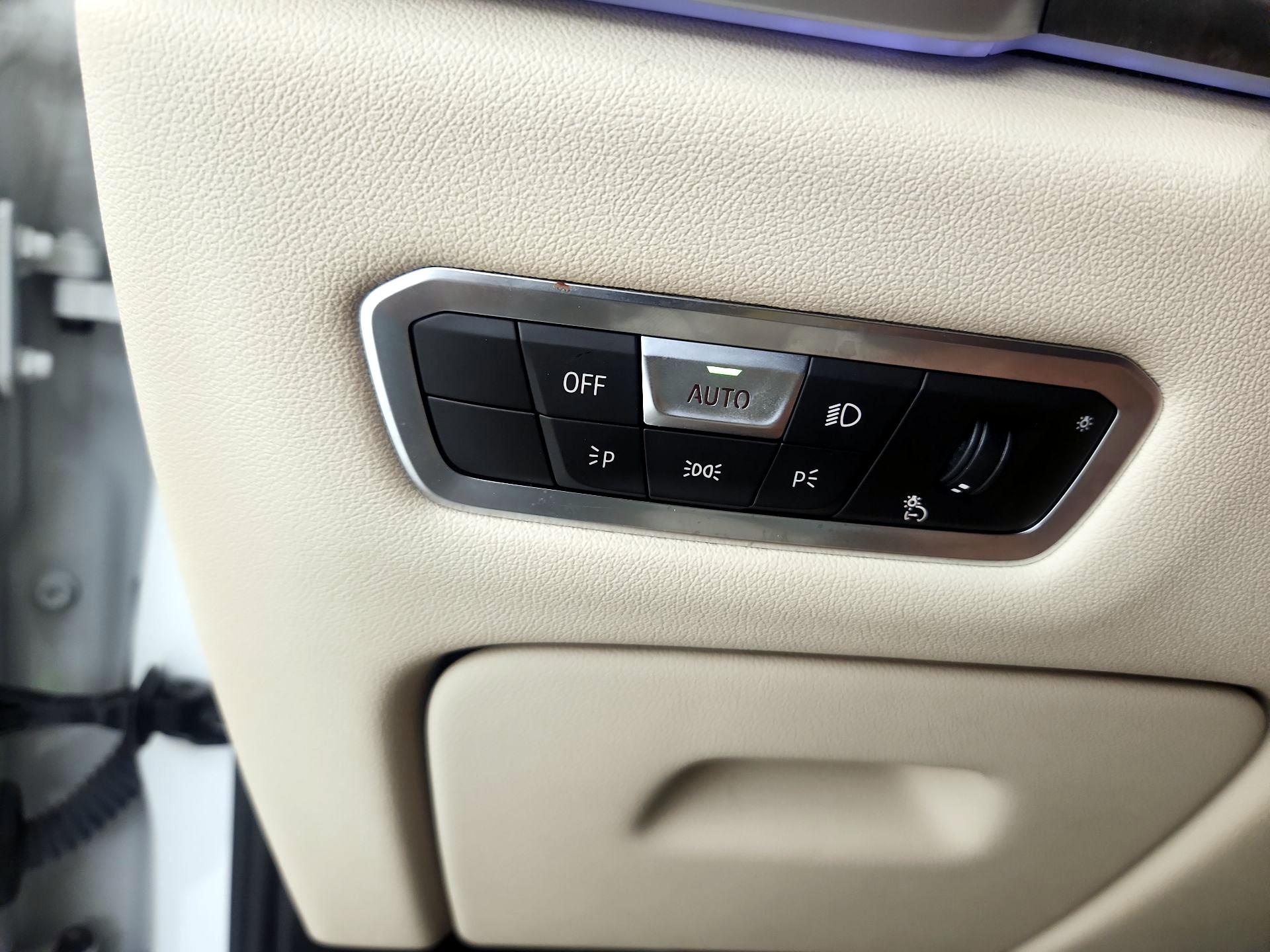 Thumbnail: 2022 BMW X5 - 13