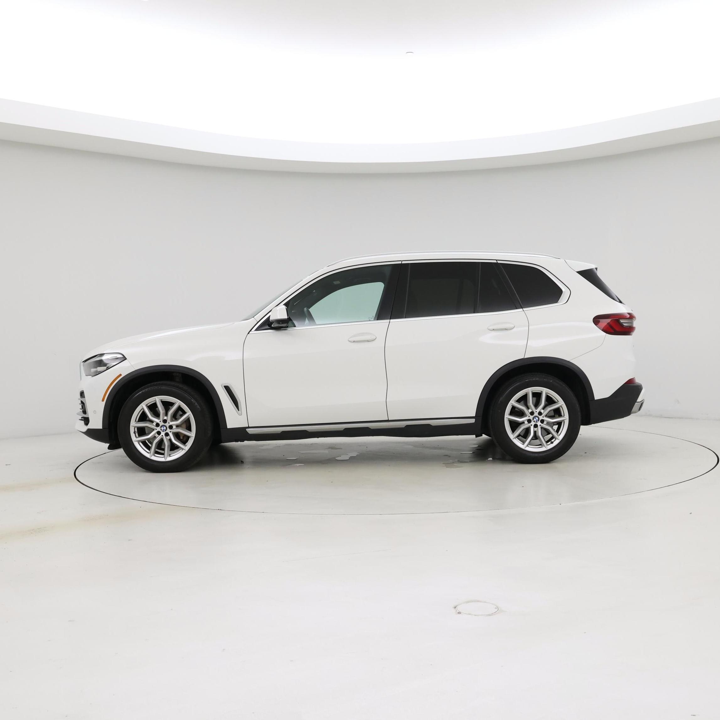 Thumbnail: 2022 BMW X5 - 3