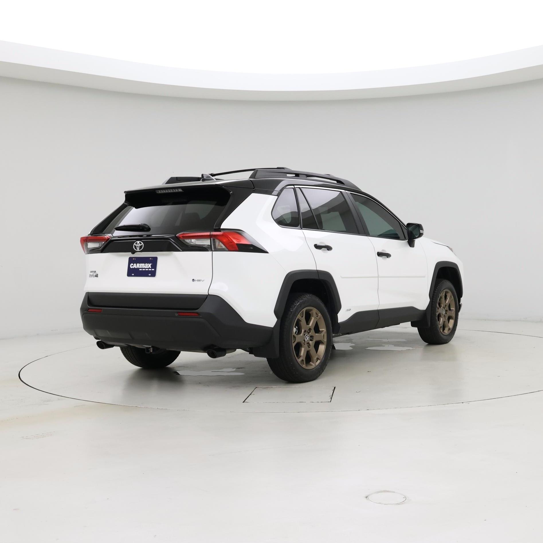 Thumbnail: 2025 Toyota RAV4 - 8