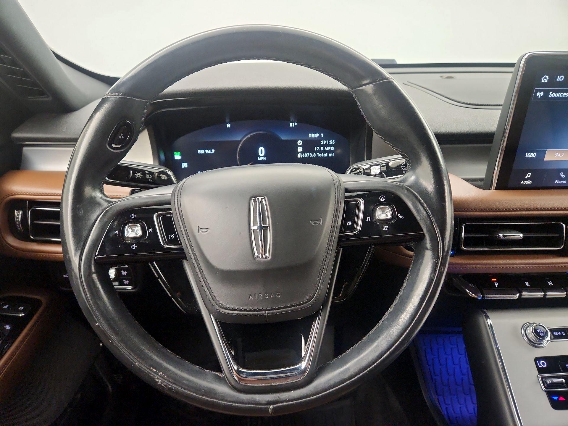 Thumbnail: 2020 Lincoln Aviator - 10