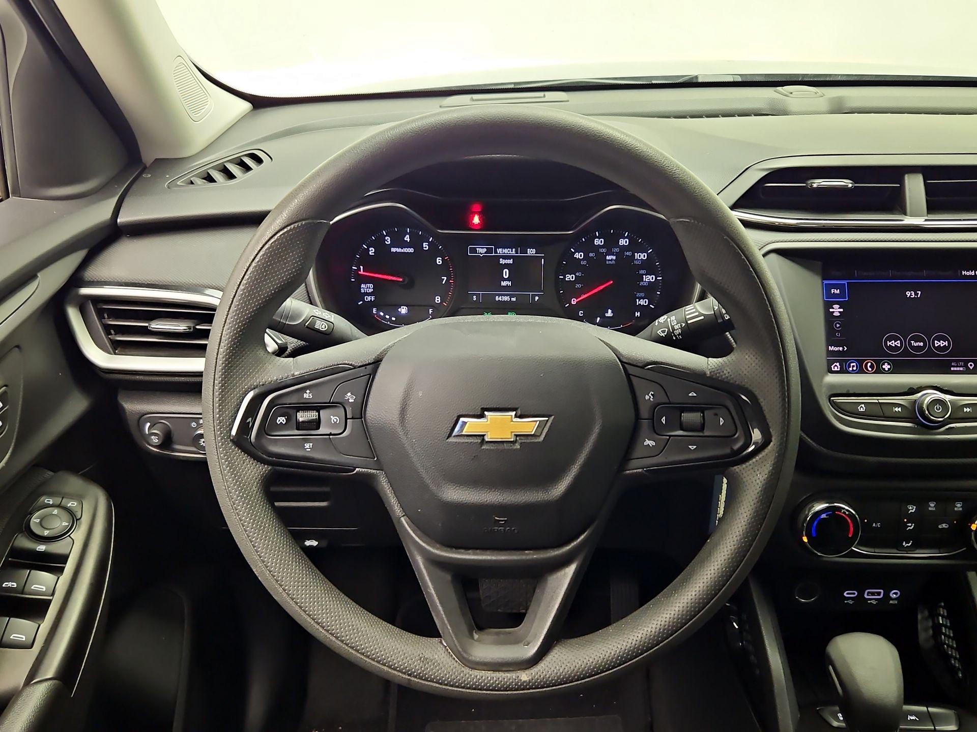 Thumbnail: 2023 Chevrolet TrailBlazer - 10