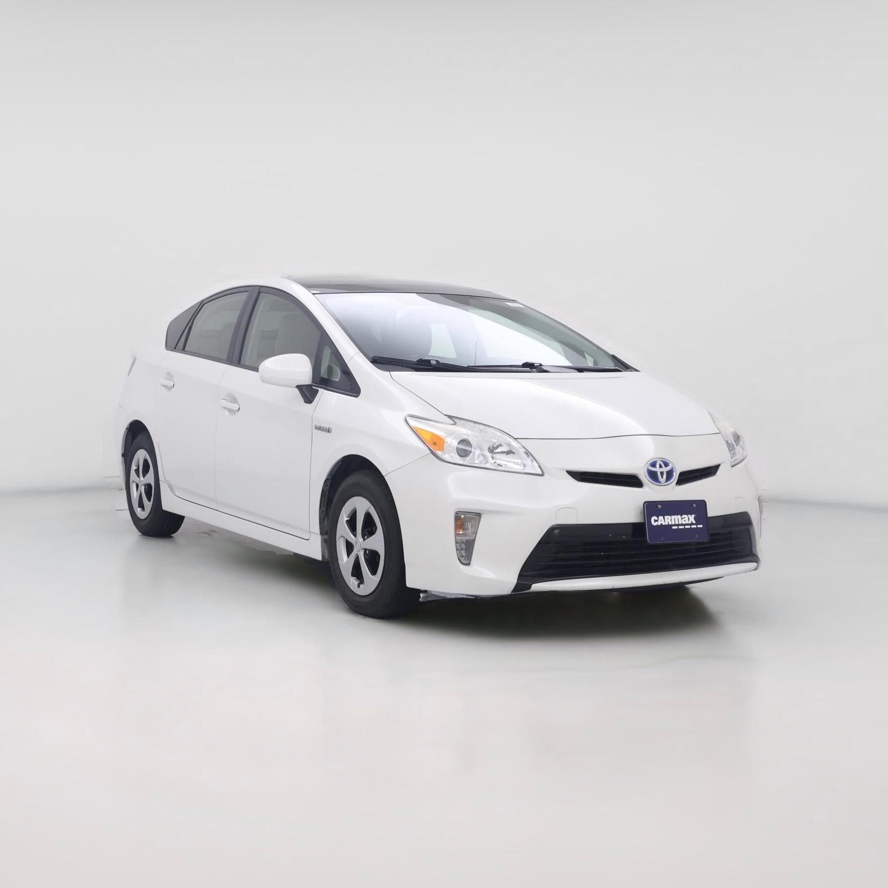 Thumbnail: 2015 Toyota Prius - 1