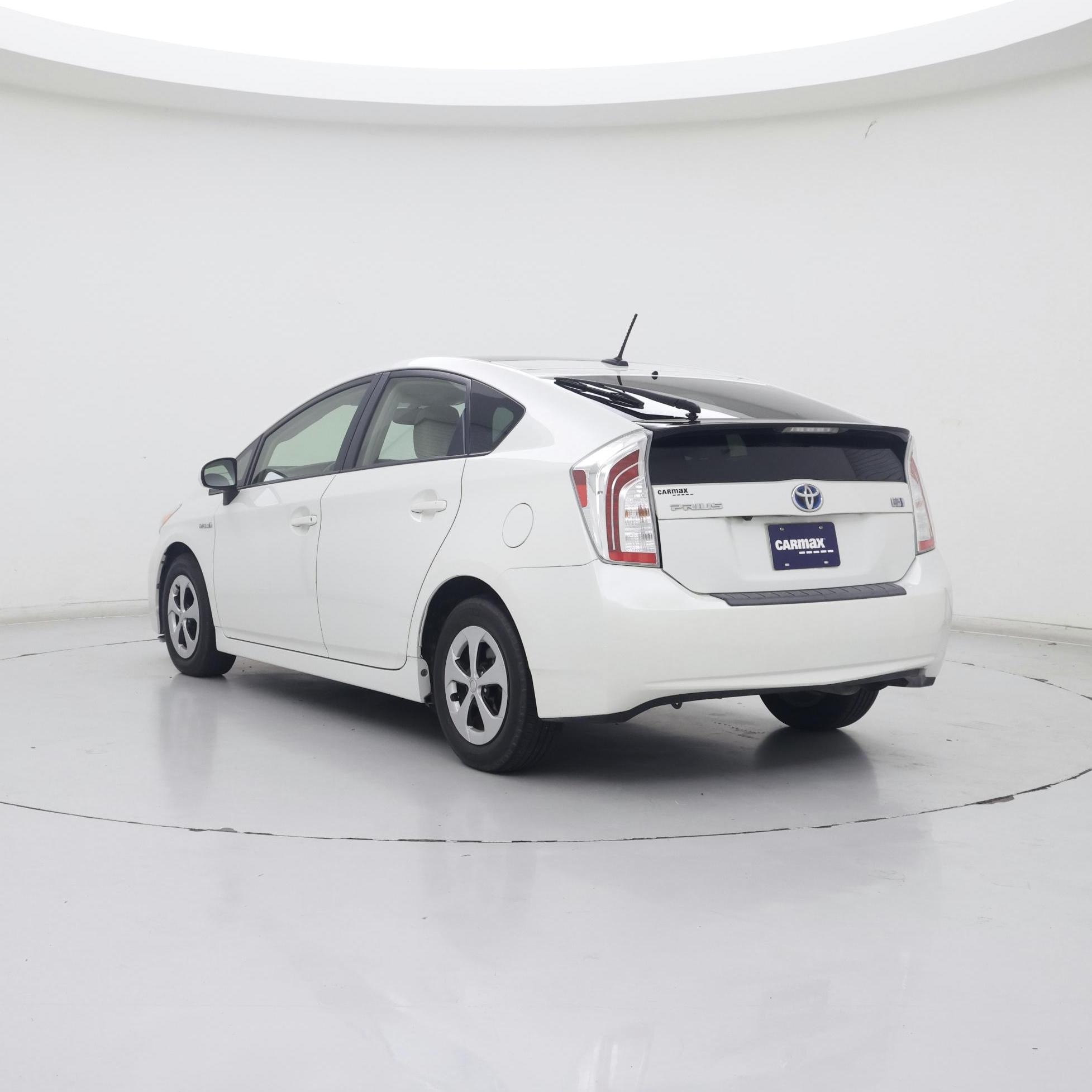 Thumbnail: 2015 Toyota Prius - 2