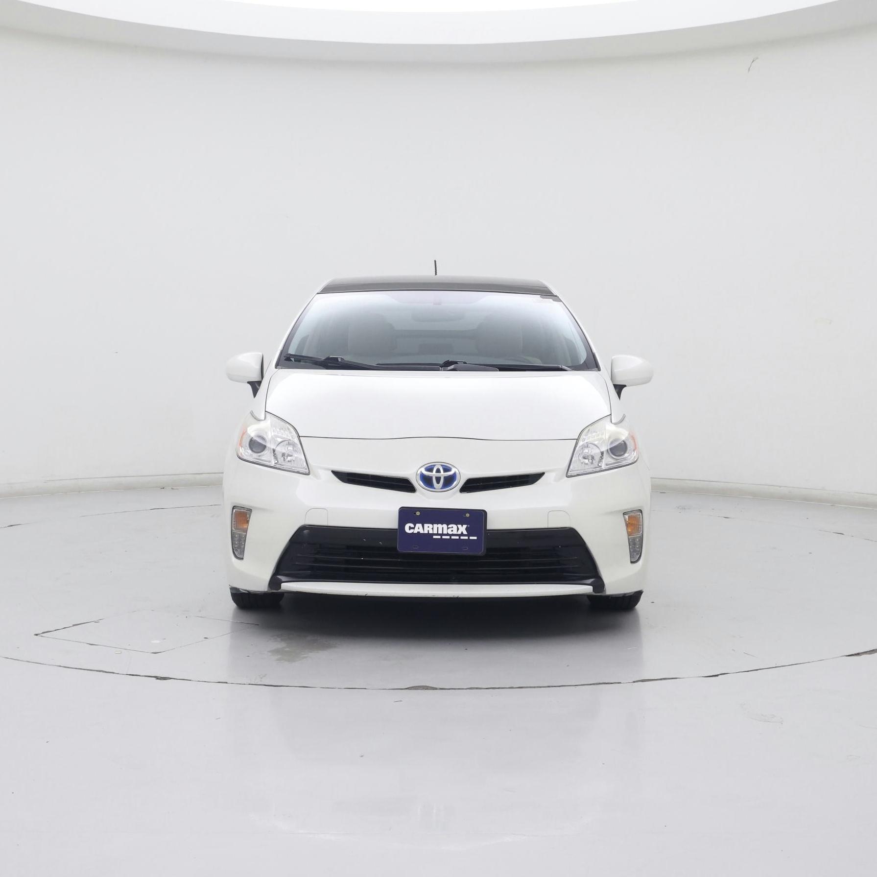 Thumbnail: 2015 Toyota Prius - 5