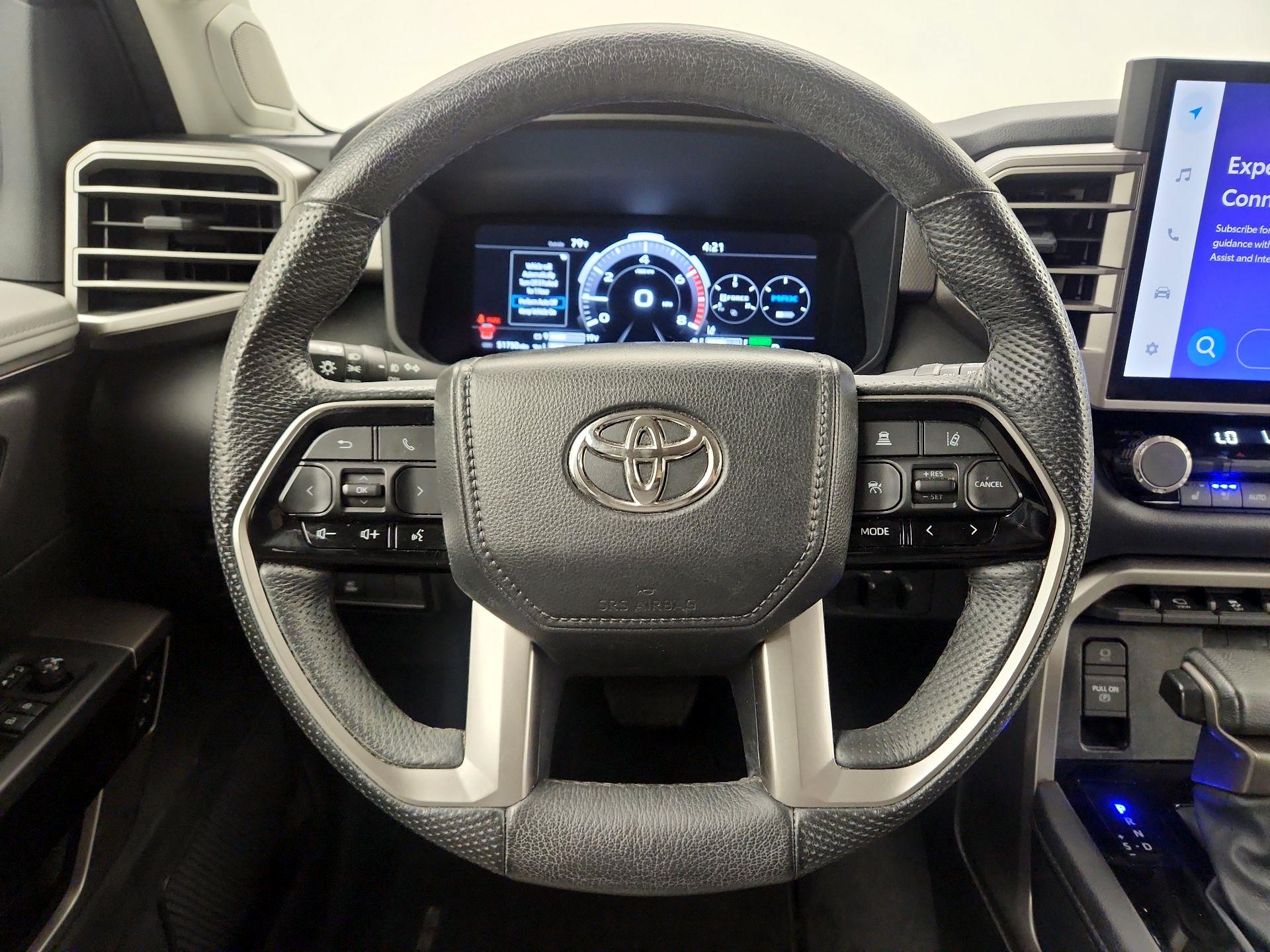 Thumbnail: 2023 Toyota Sequoia - 10