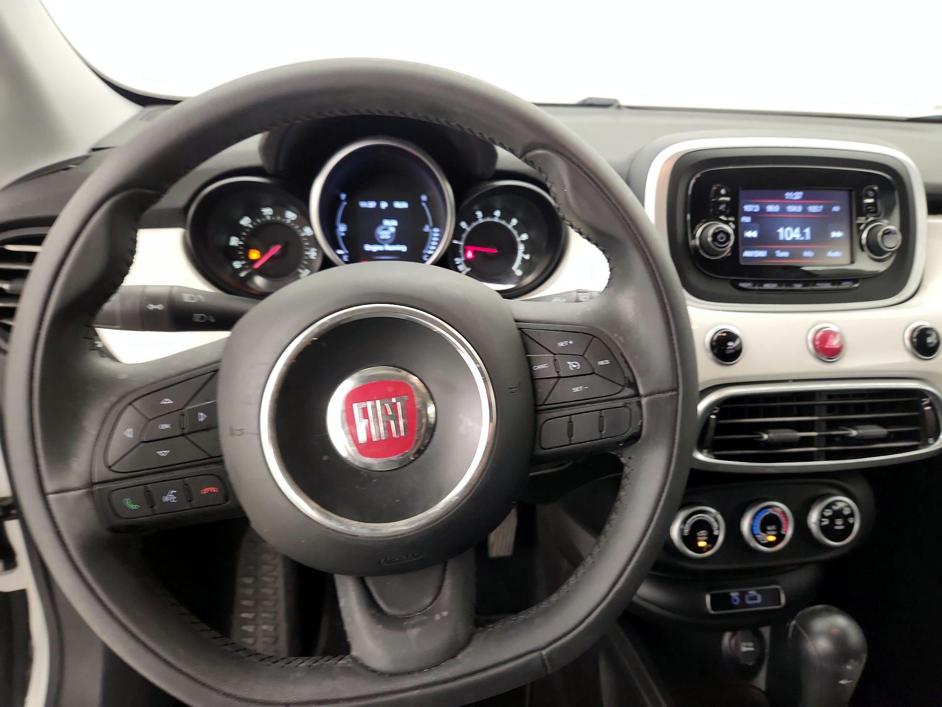 Thumbnail: 2017 Fiat 500X - 10