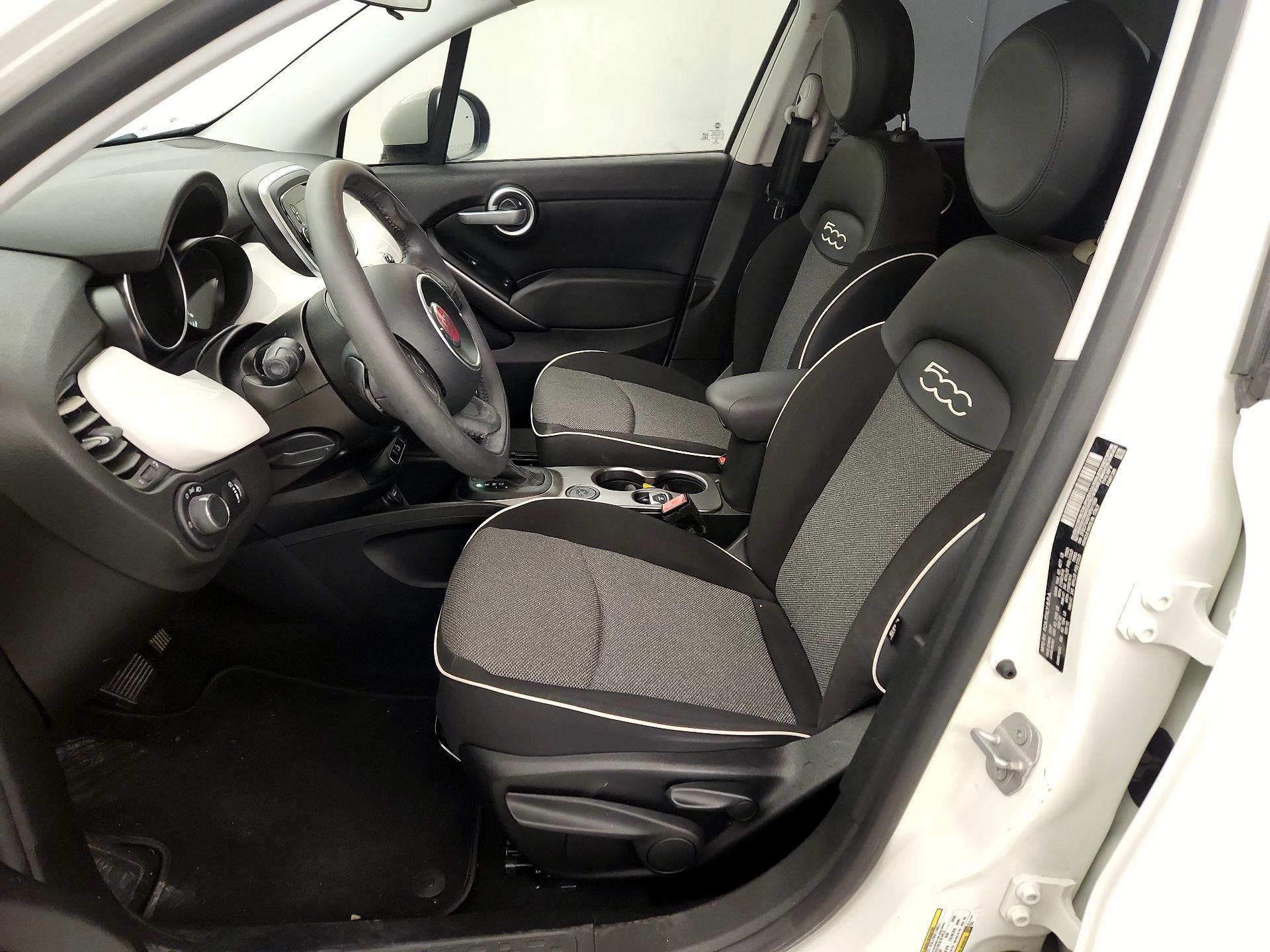Thumbnail: 2017 Fiat 500X - 11