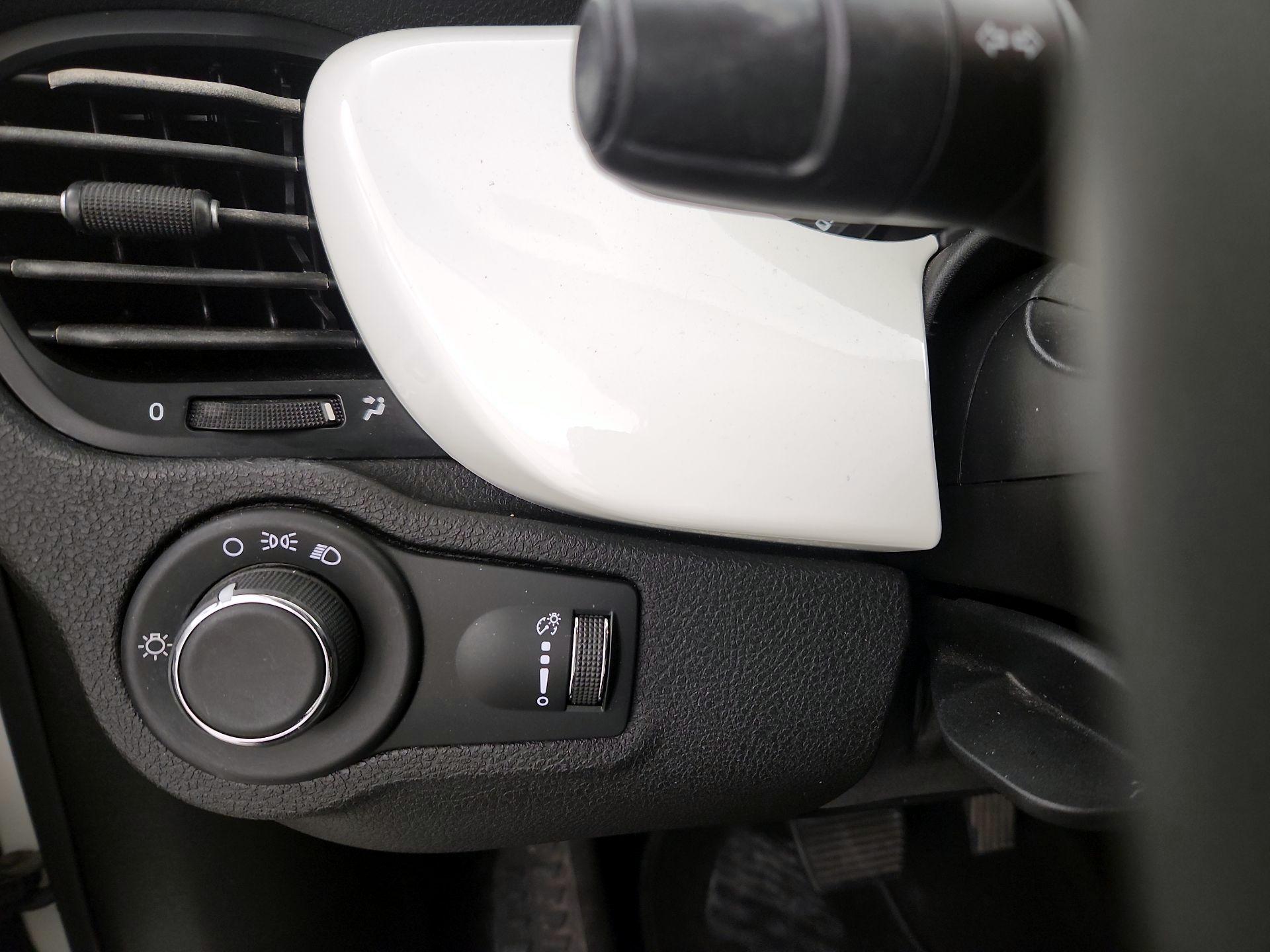 Thumbnail: 2017 Fiat 500X - 13