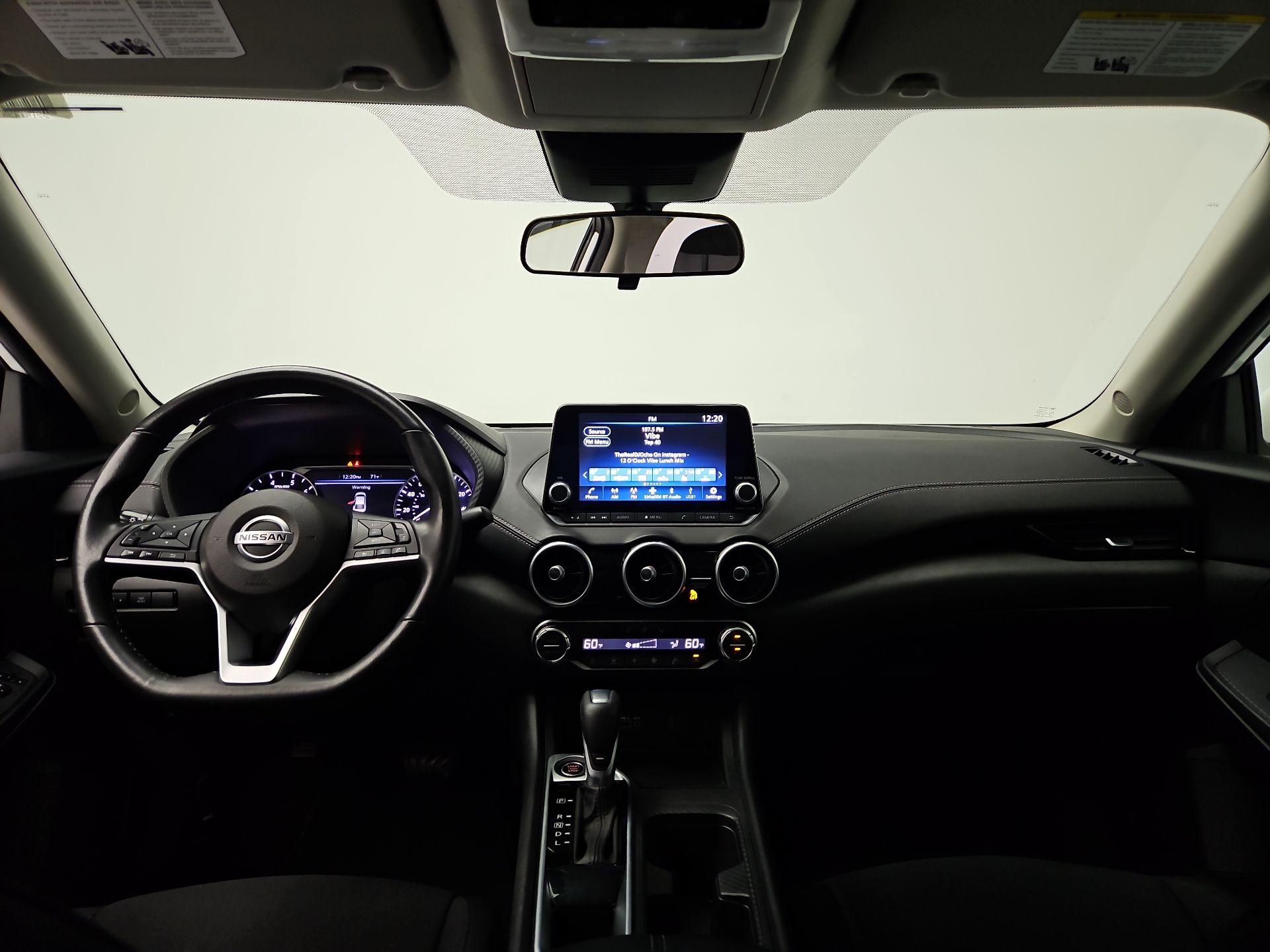 Thumbnail: 2023 Nissan Sentra - 9