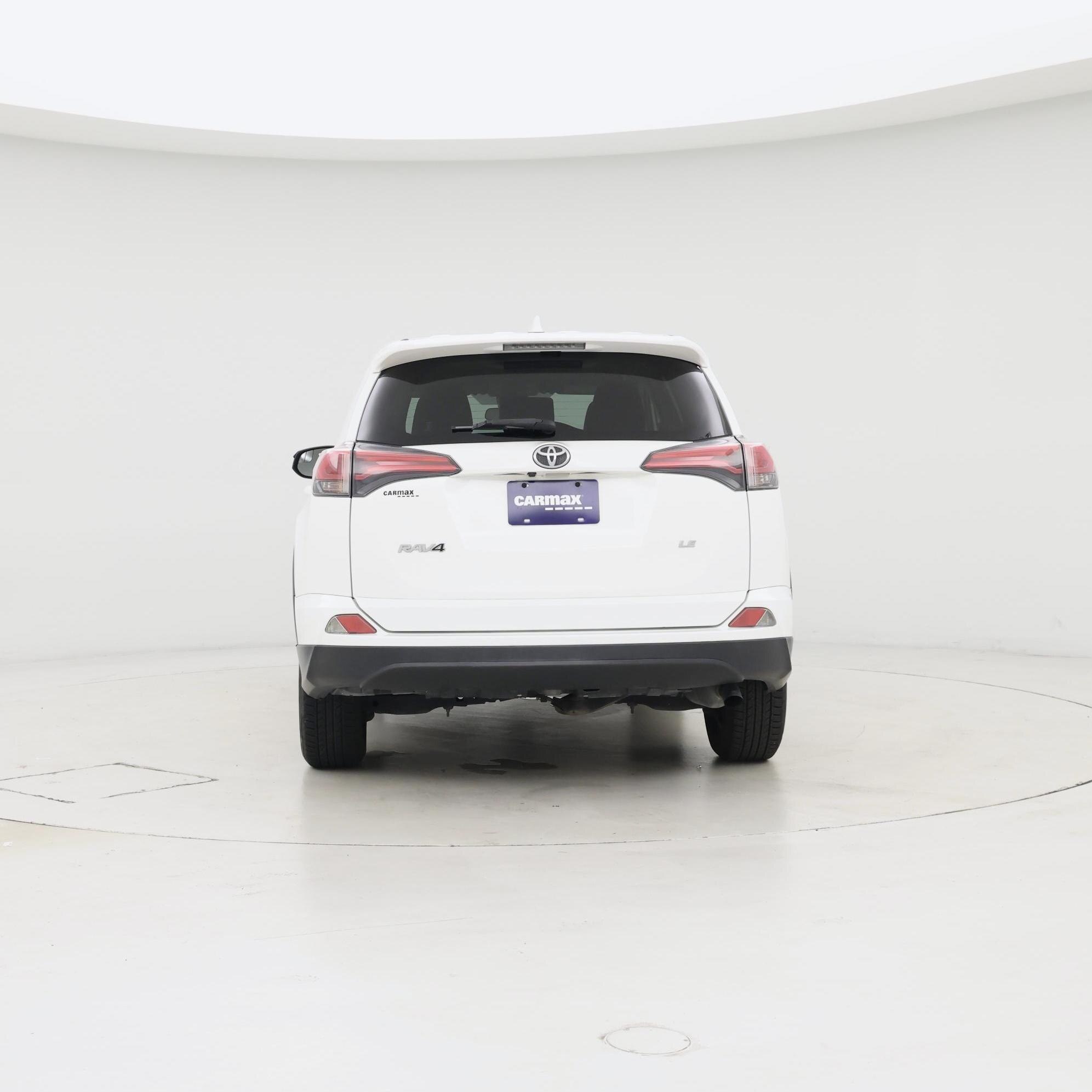 Thumbnail: 2018 Toyota RAV4 - 6