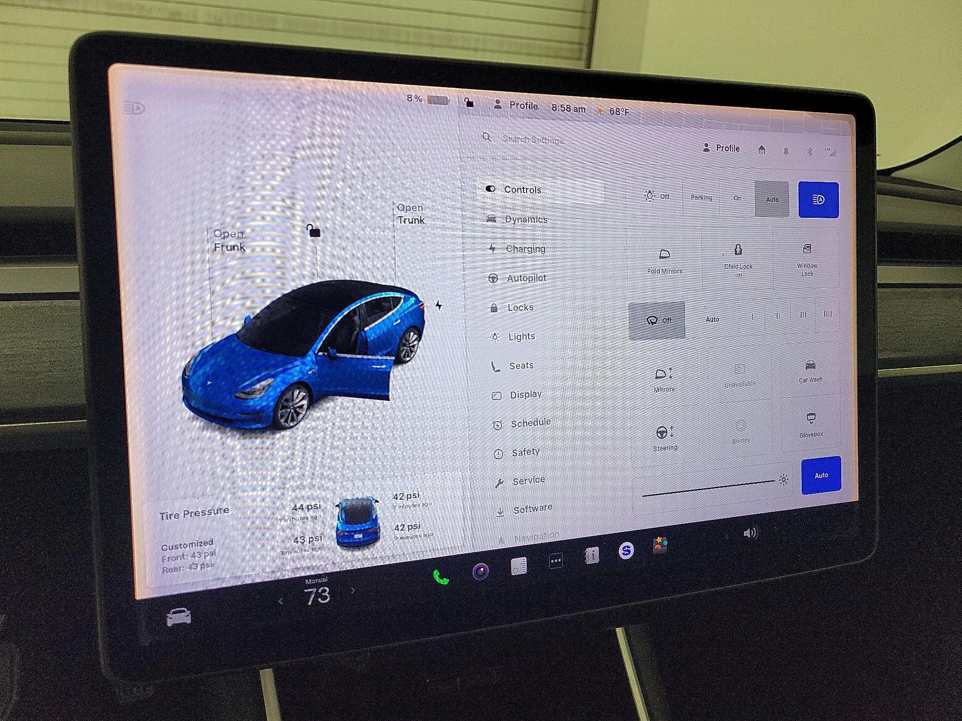Thumbnail: 2018 Tesla Model 3 - 15