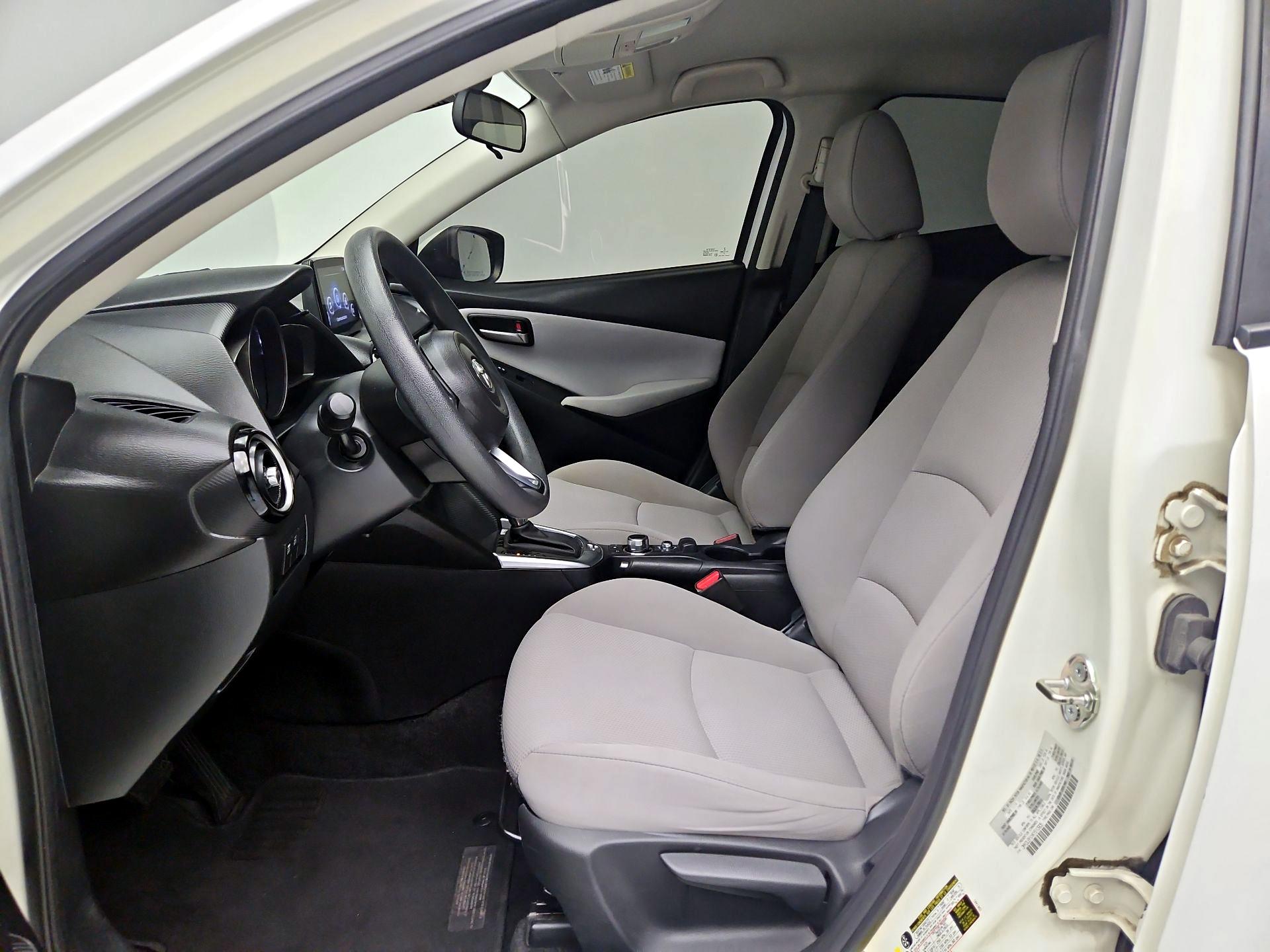 Thumbnail: 2019 Toyota Yaris - 9