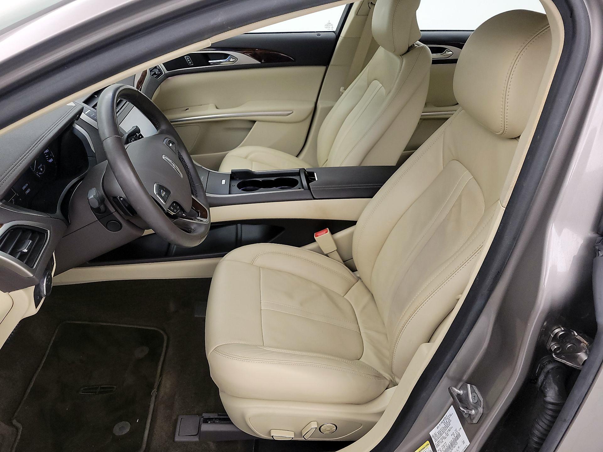 Thumbnail: 2015 Lincoln MKZ - 11
