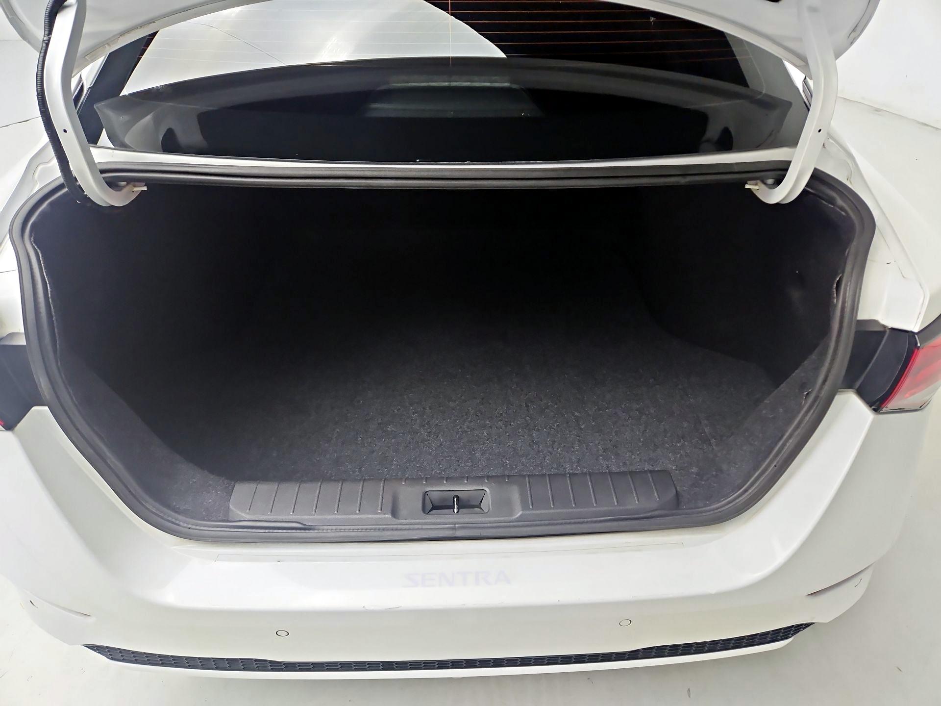 Thumbnail: 2022 Nissan Sentra - 20